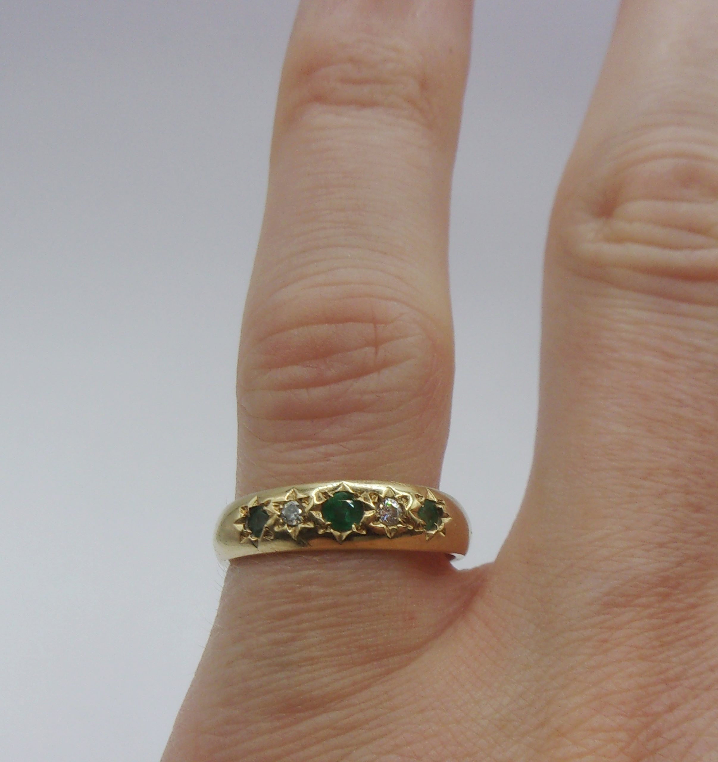 9ct Yellow Gold Emerald & Diamond Gypsy Ring UK Size O+ US 7 ¼ - Image 6