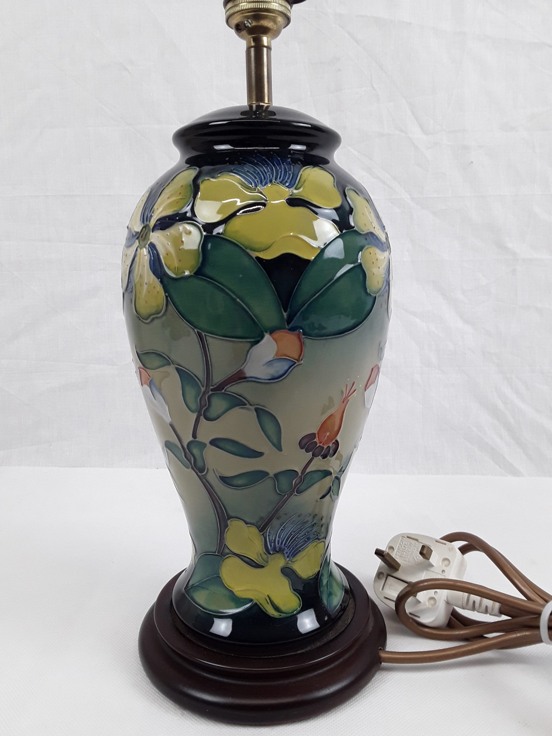Moorcroft Hypericum Pattern Table Lamp - Image 4