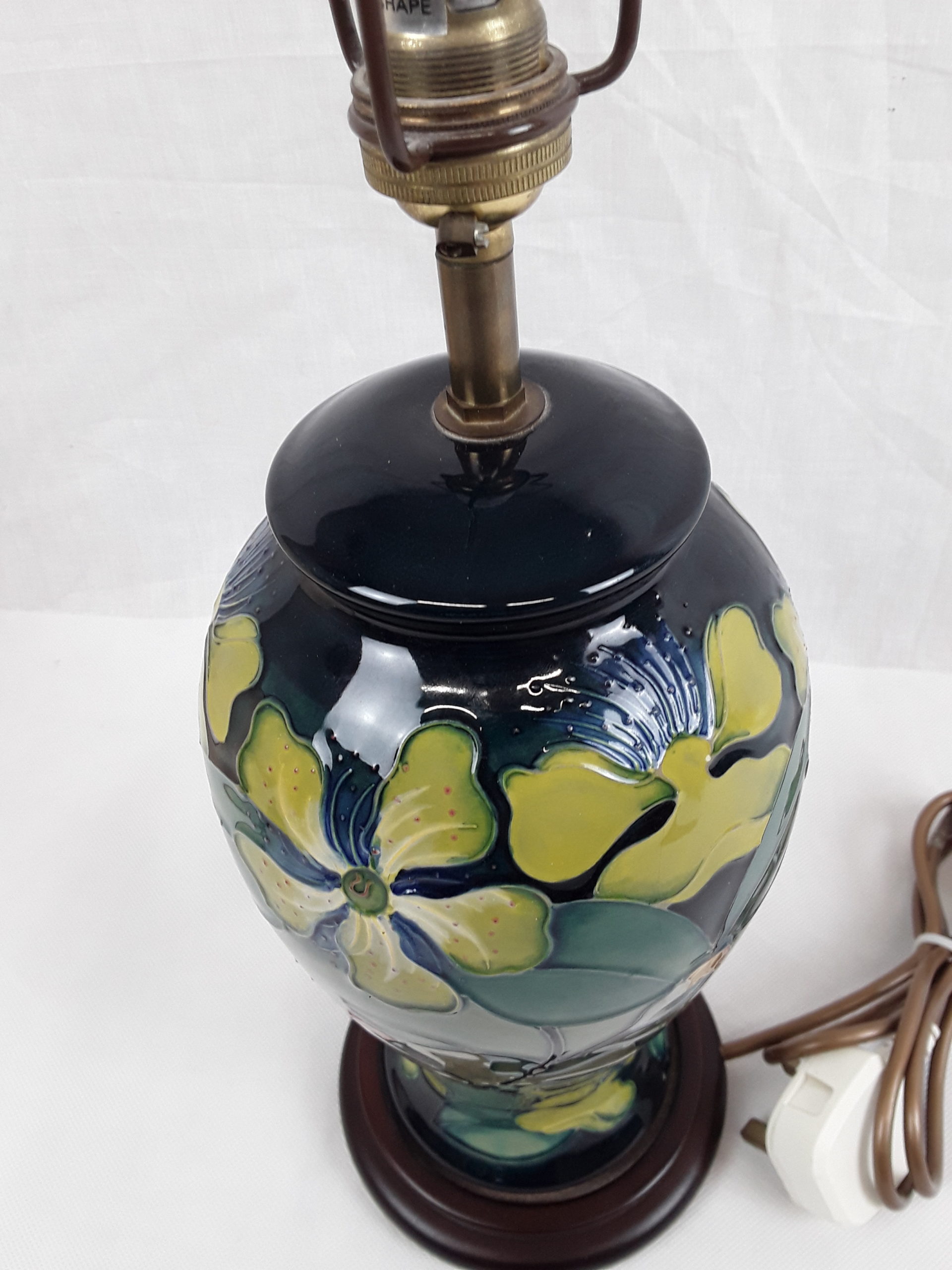 Moorcroft Hypericum Pattern Table Lamp - Image 9