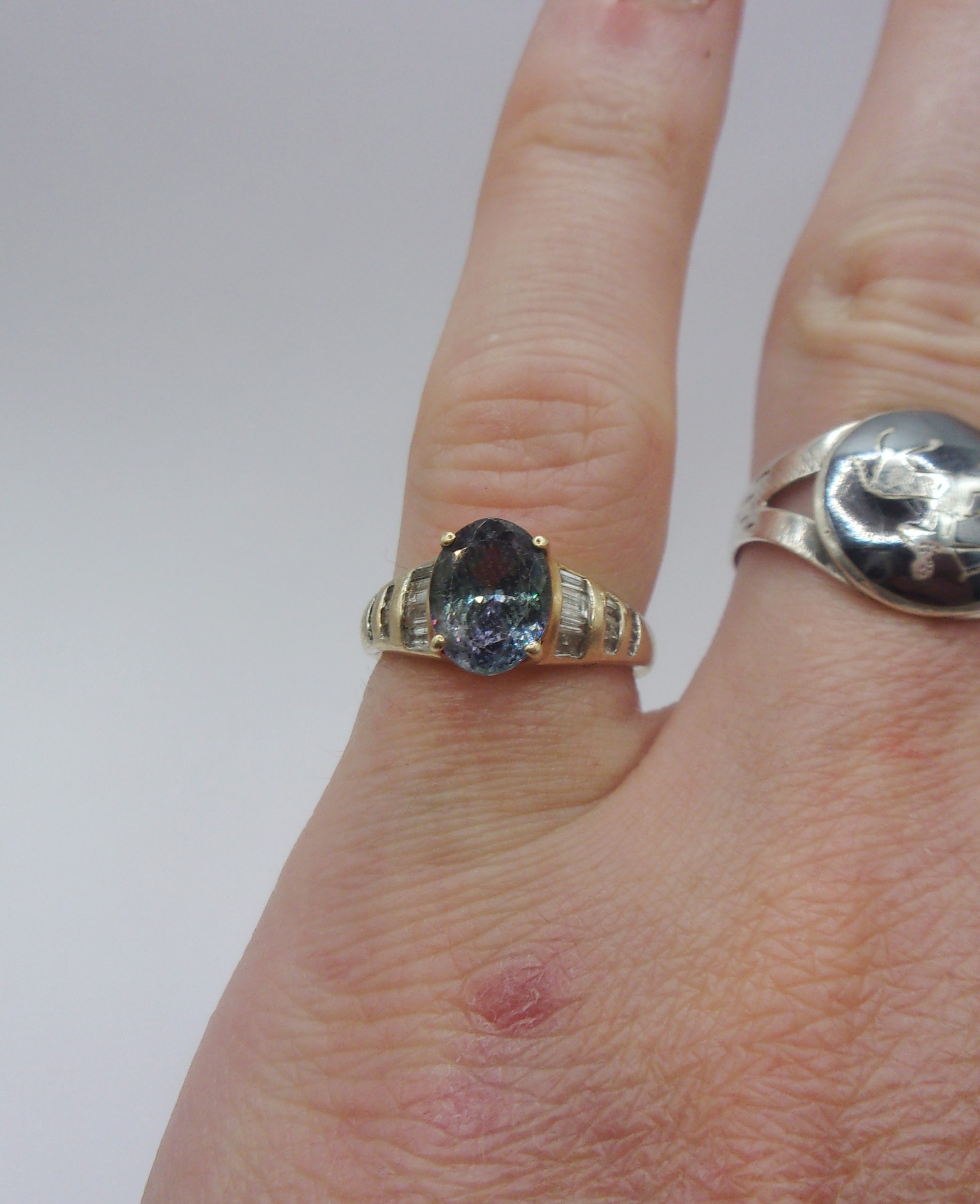 9ct Yellow Gold Aquamarine & Diamond Ring UK Size K US 5 ¼ - Image 7