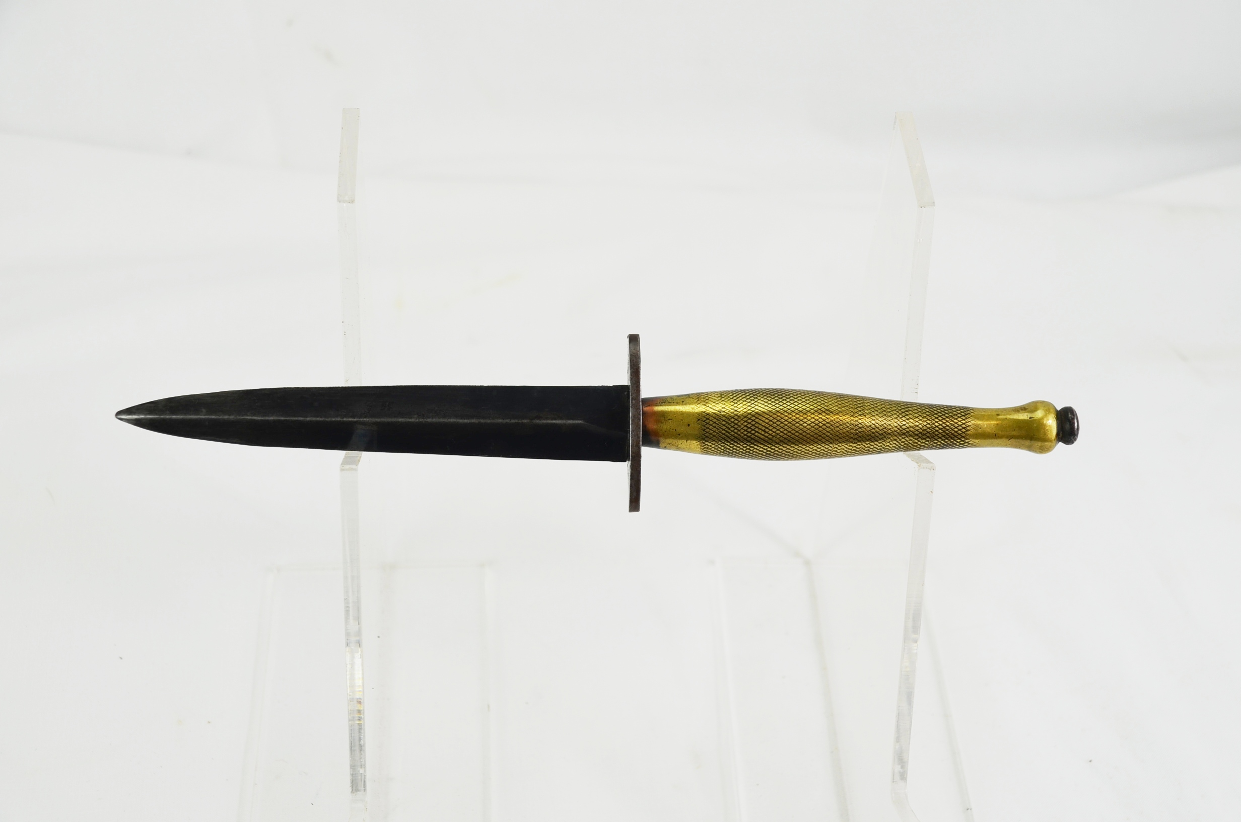 WW2 Fairbairn-Sykes Second Pattern Fighting Knife - Image 3