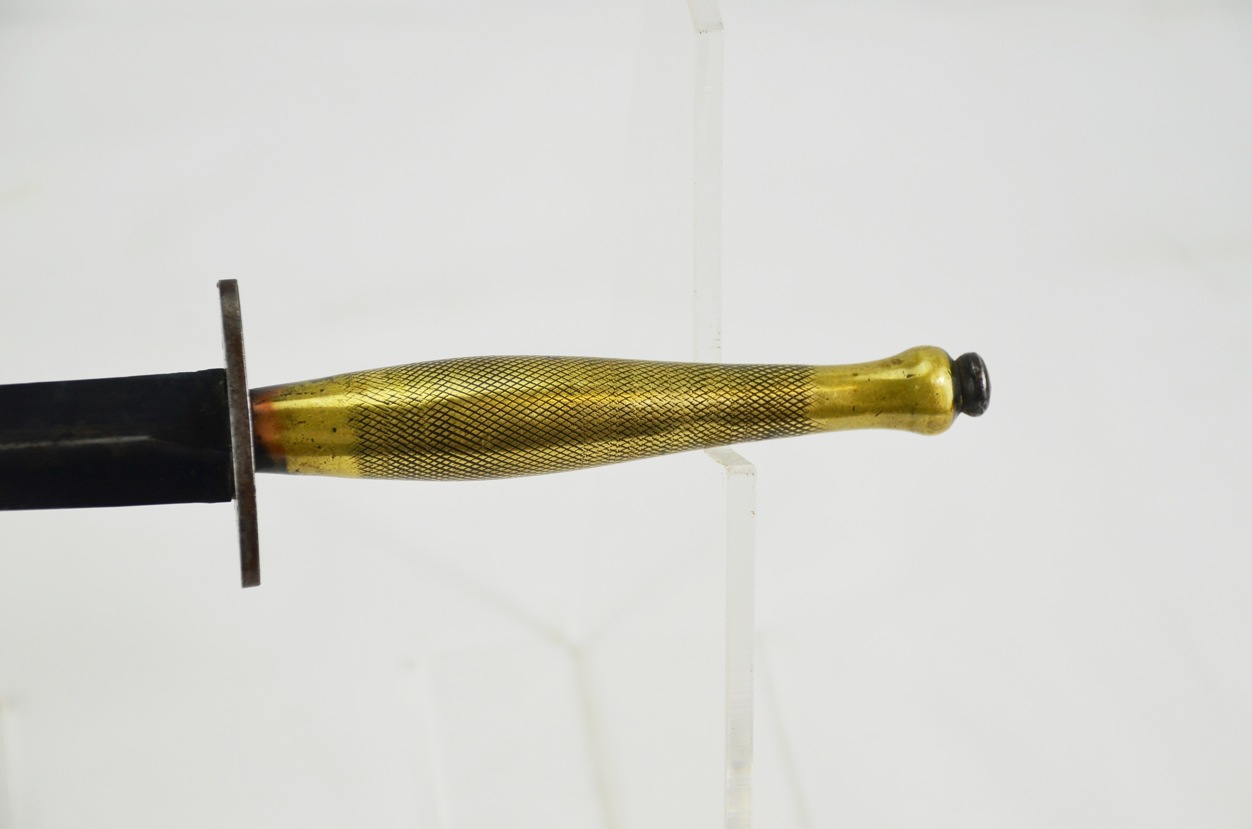 WW2 Fairbairn-Sykes Second Pattern Fighting Knife - Image 4