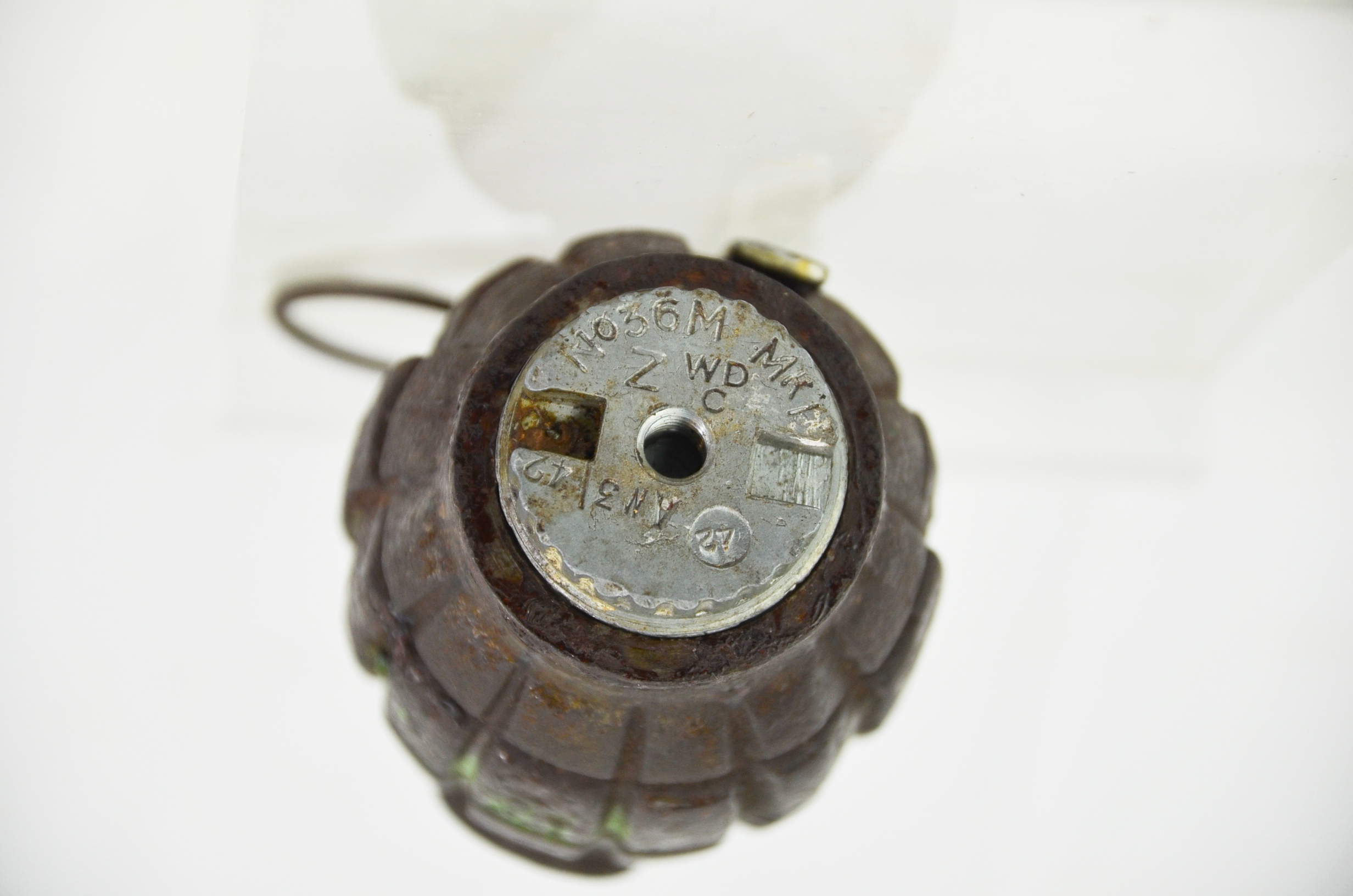 WW2 British No.36M Mk1 Mills Bomb - Image 5