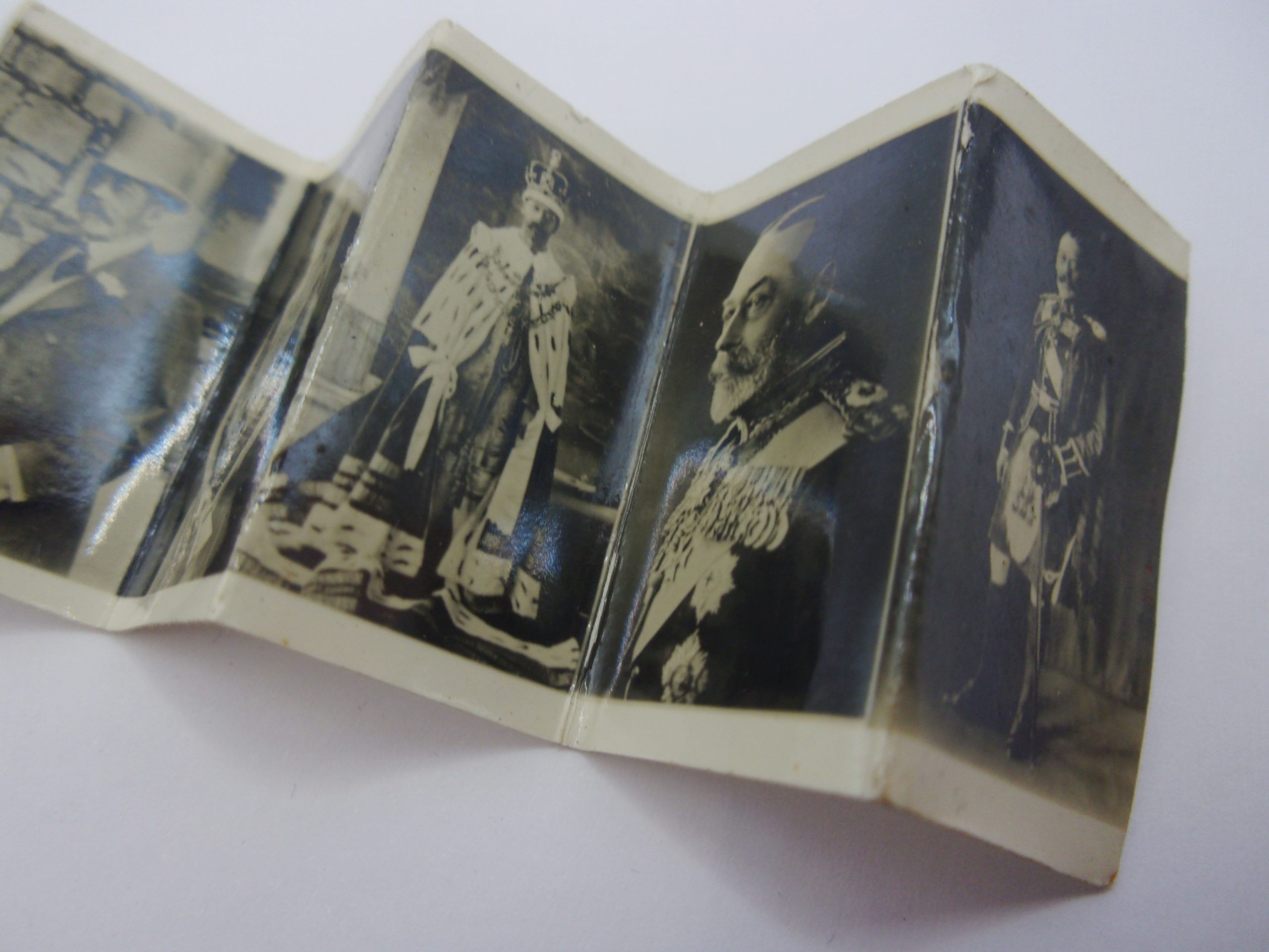 King George V Silver Jubilee 1937 Miniature Souvenir Glass Book - Image 6