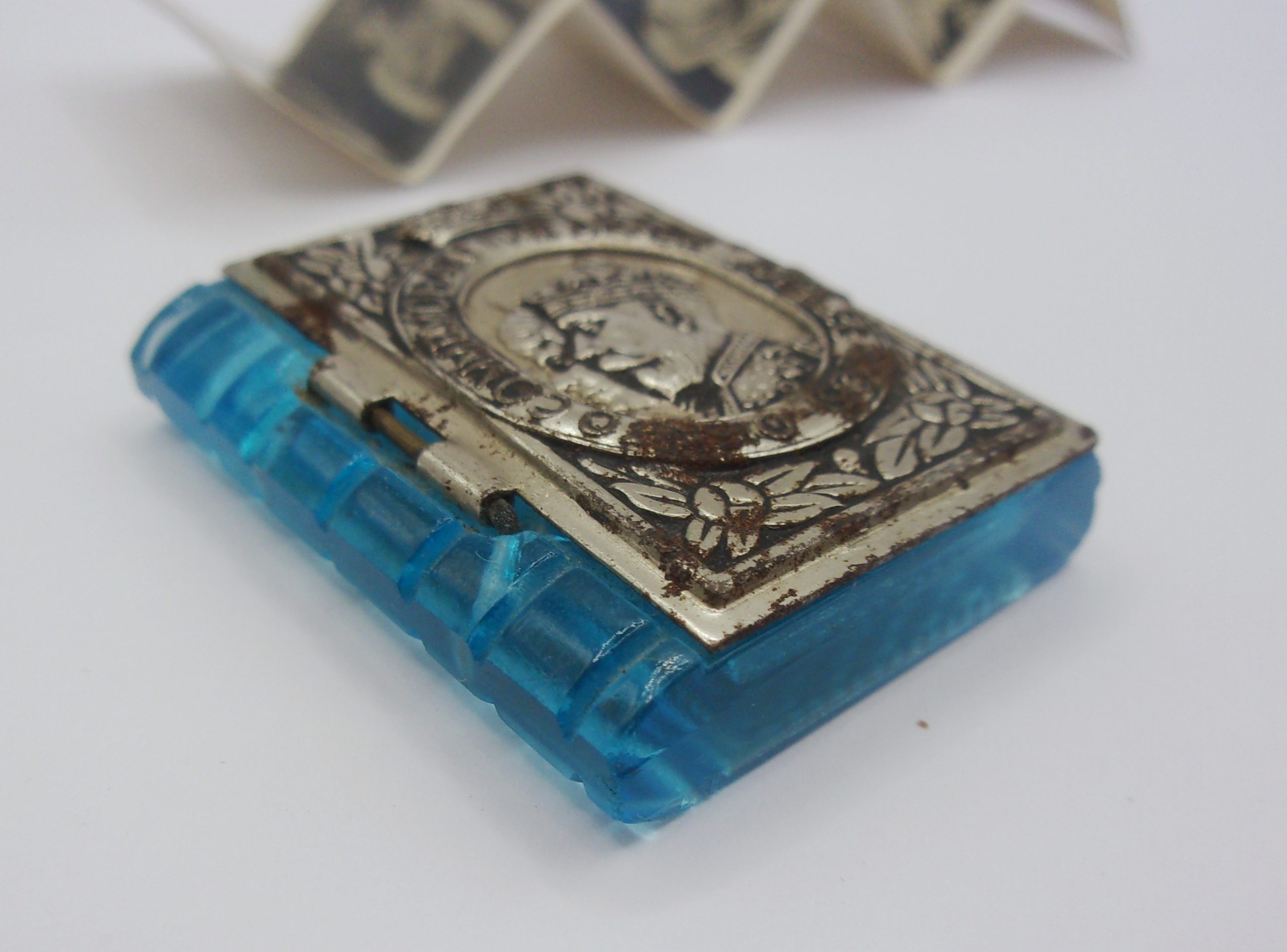 King George V Silver Jubilee 1937 Miniature Souvenir Glass Book - Image 3