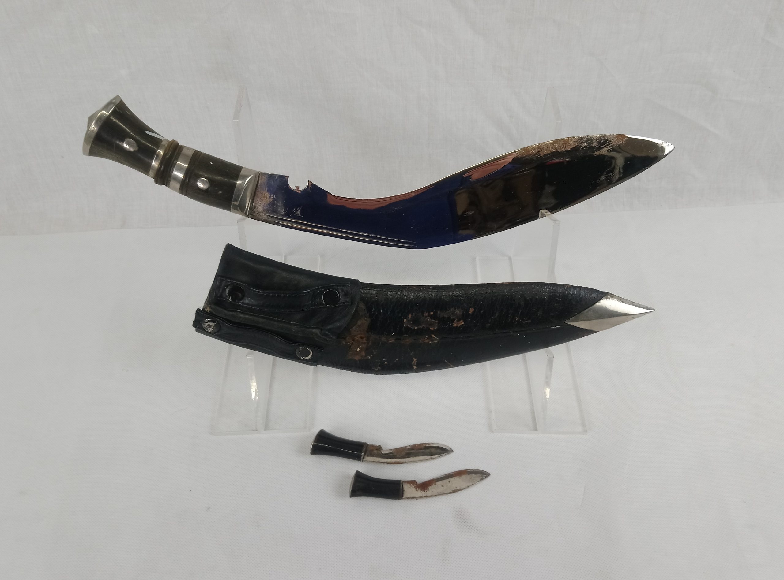 Kukri, Karda, Chakmak And Black Leather Scabbard