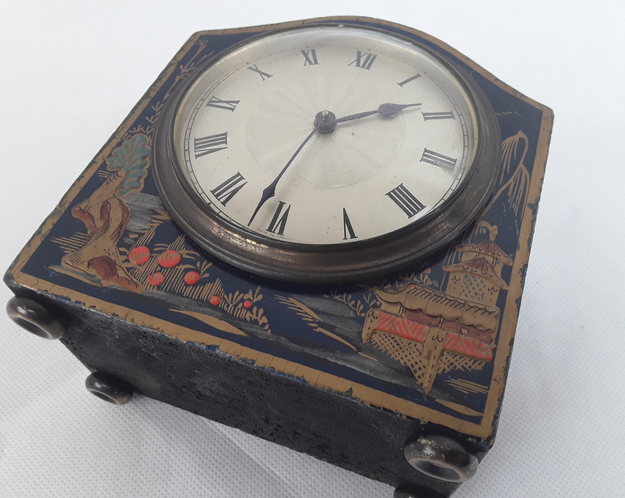 Late Victorian Japanned Small Bracket Clock In Good Working Order - Image 3