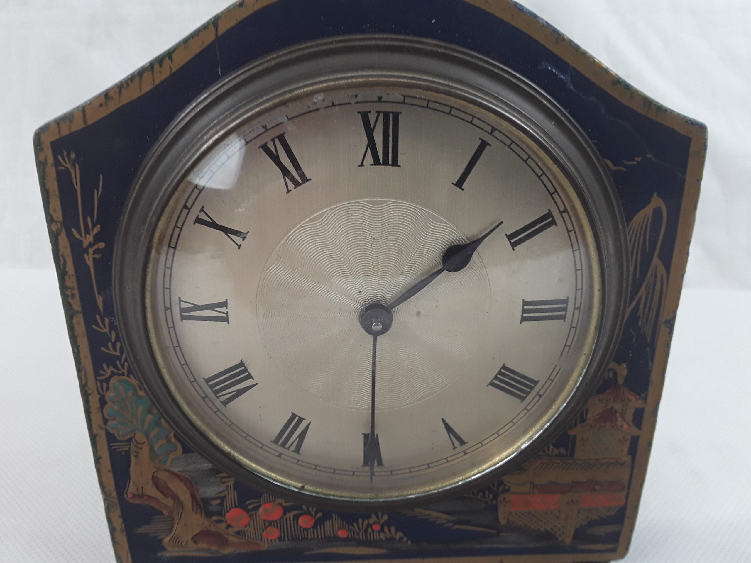 Late Victorian Japanned Small Bracket Clock In Good Working Order - Image 2