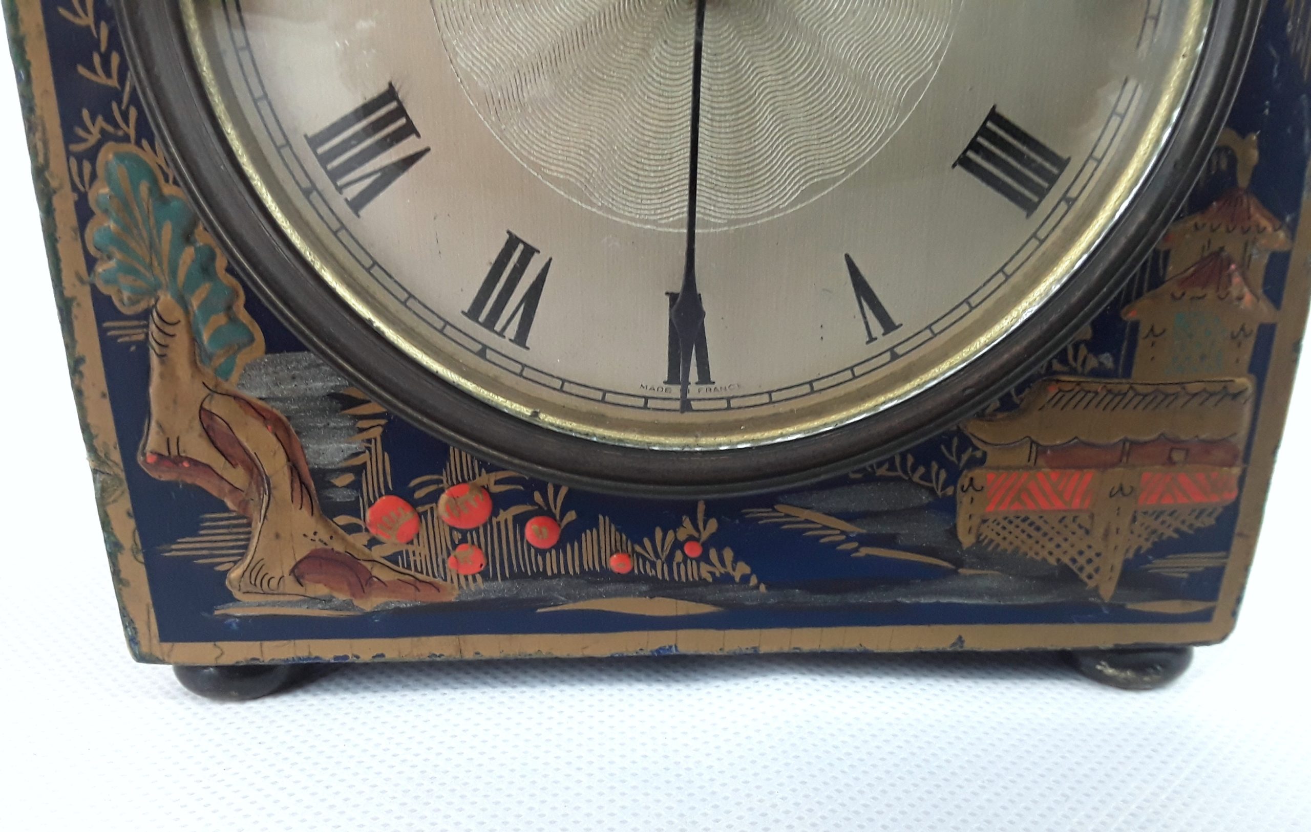 Late Victorian Japanned Small Bracket Clock In Good Working Order - Image 6