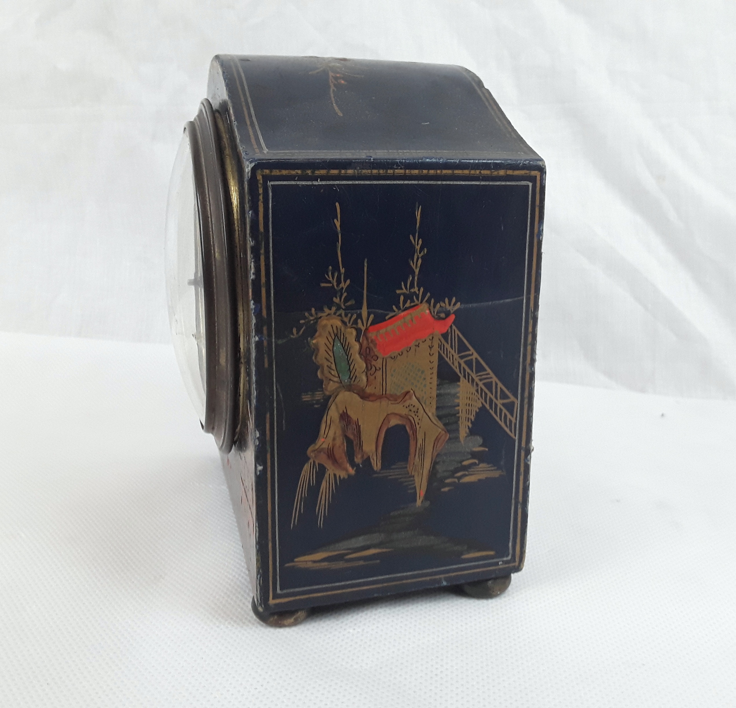 Late Victorian Japanned Small Bracket Clock In Good Working Order - Image 12