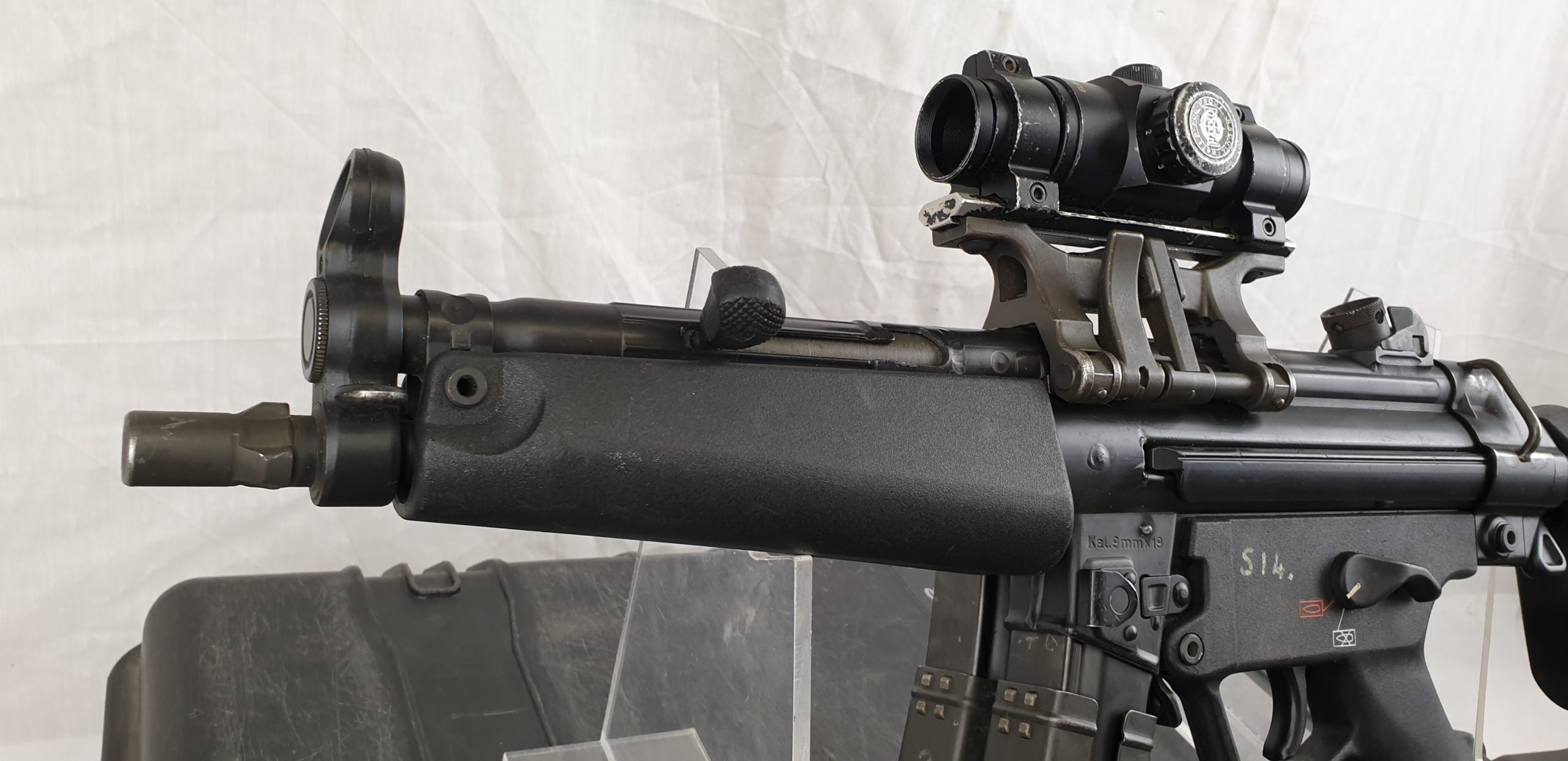 Cased Pair of Heckler and Koch MP5A3 Cal. 9mm Sub Machine Gun - Image 11