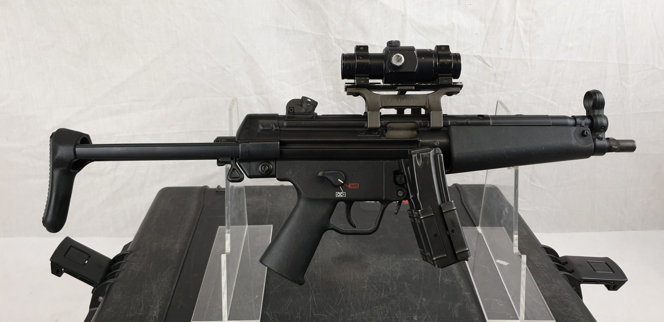 Cased Pair of Heckler and Koch MP5A3 Cal. 9mm Sub Machine Gun - Image 15