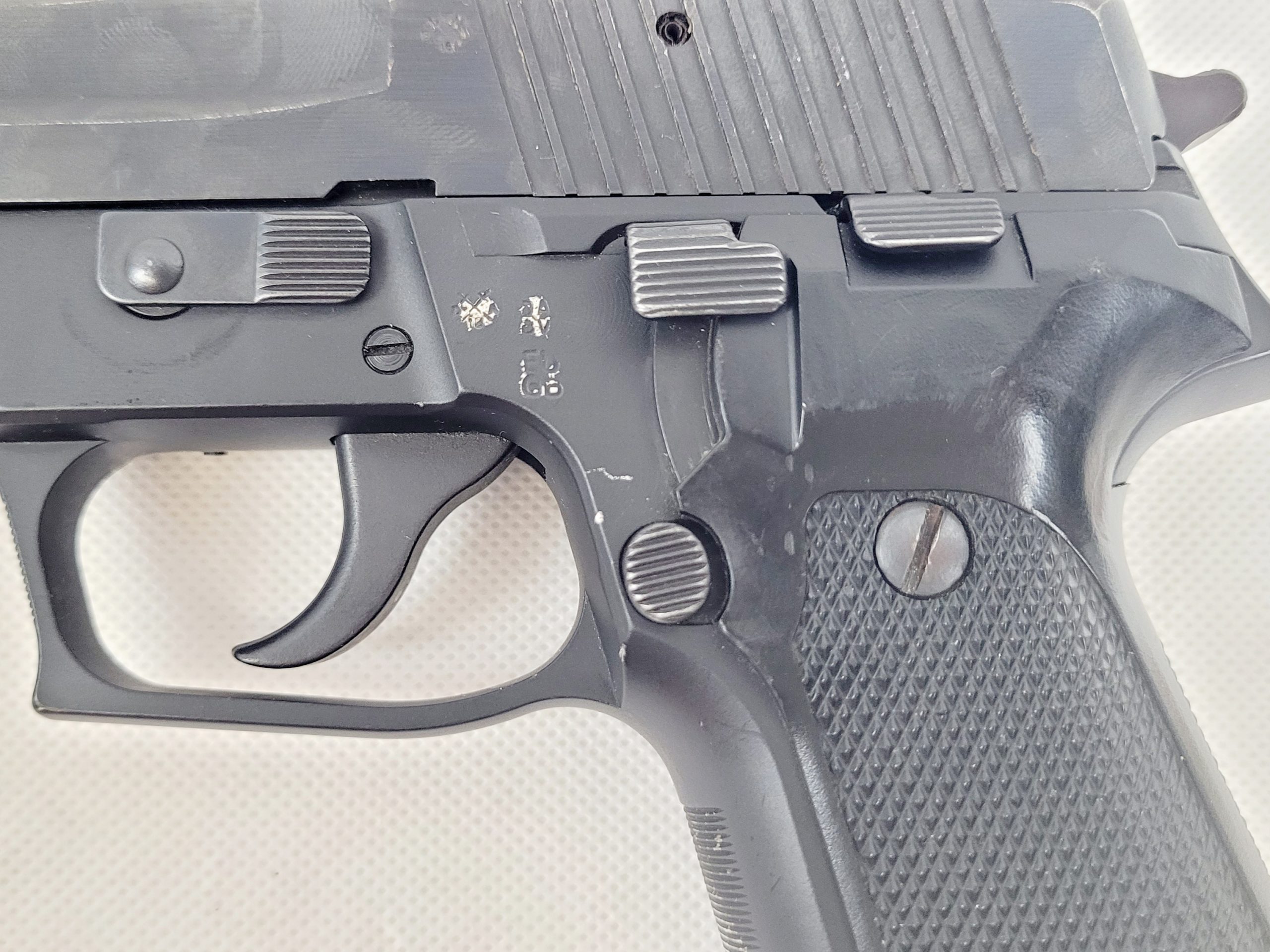 Sig Sauer P226 Automatic Pistol With Spare Magazine - Image 19