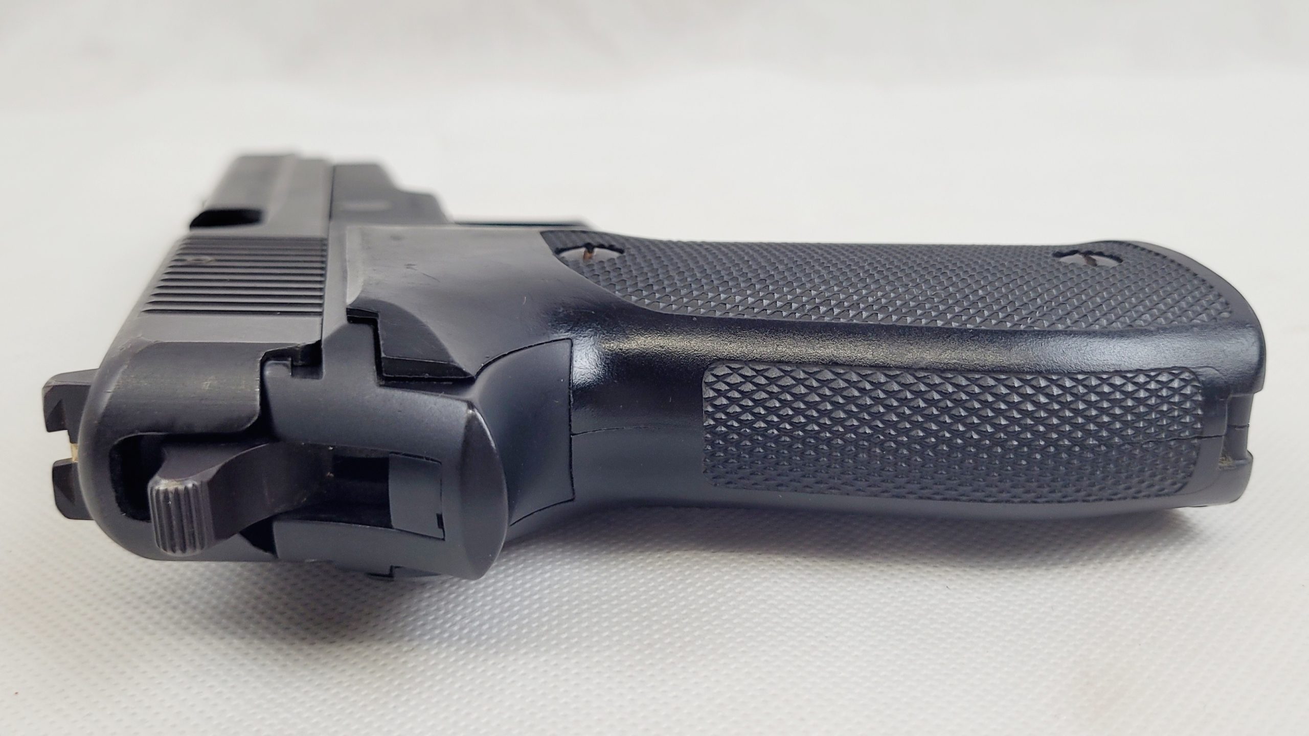 Sig Sauer P226 Automatic Pistol With Spare Magazine - Image 15