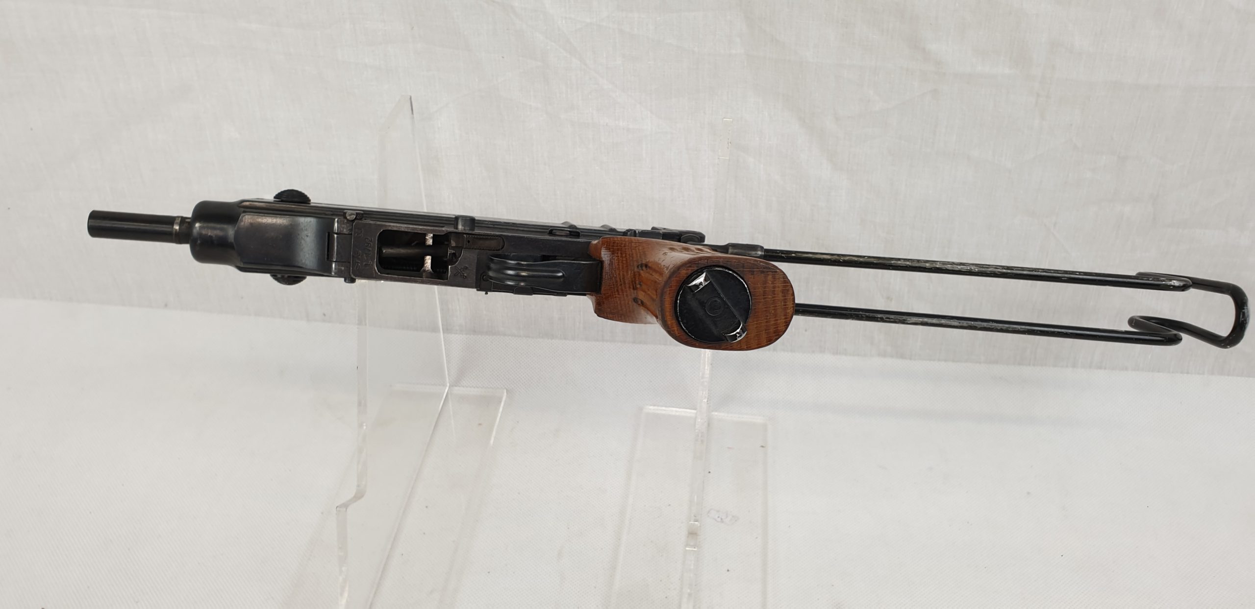 Skorpion VZ61 Sub-Machine Gun - Deactivated - Image 8