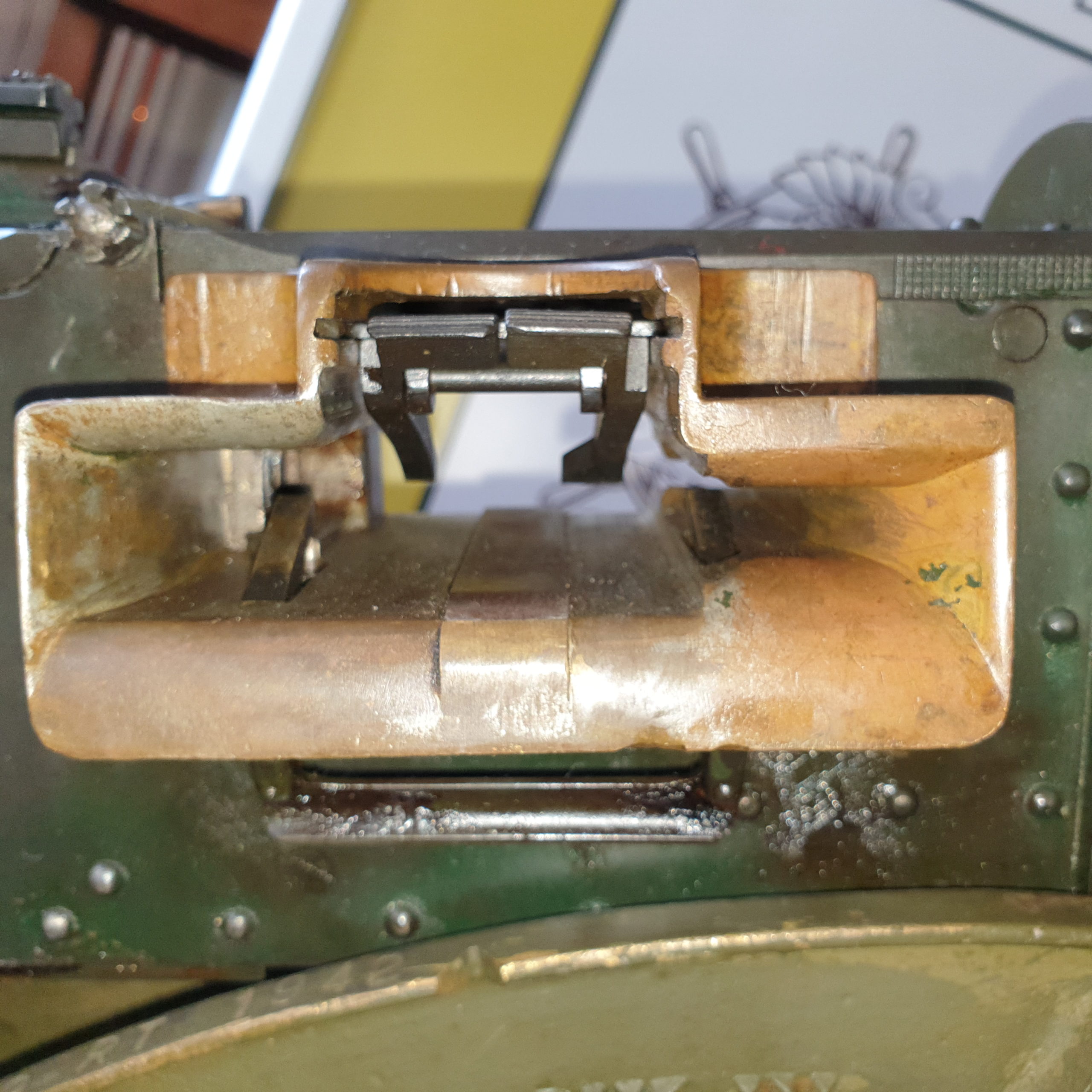 WW2 Era Vickers .303 Machine gun And 1942 Dated Tripod And Ammo Box And Belt - Image 15