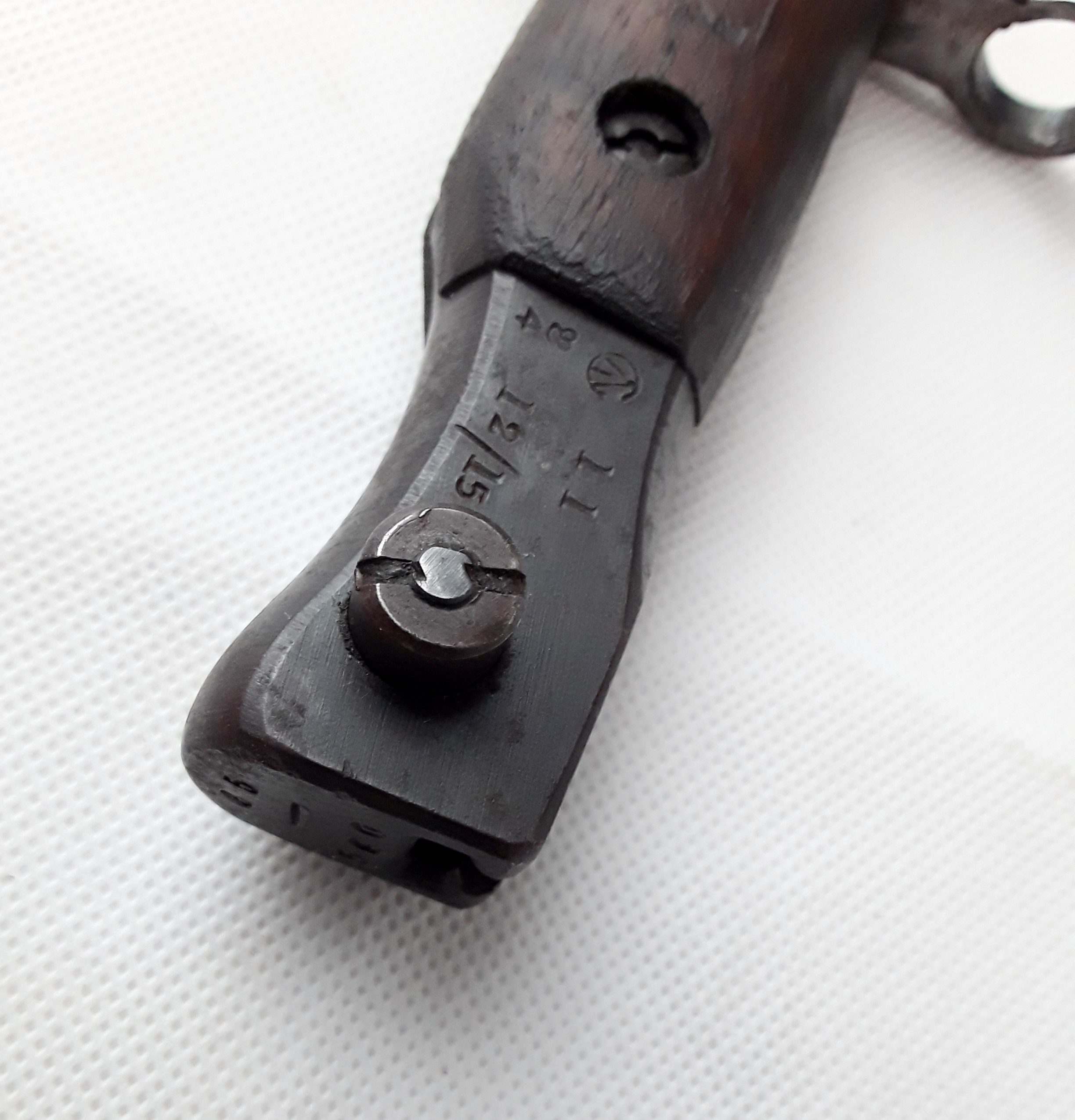 1915 Ross Rifle Bayonet And Scabbard - Image 3