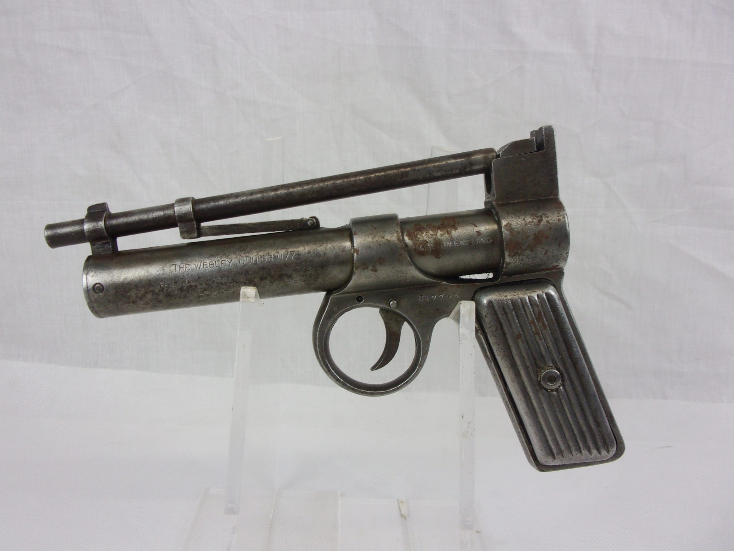 Pre War Webley & Scott, Webley Junior .177 Calibre Air Pistol - Image 2