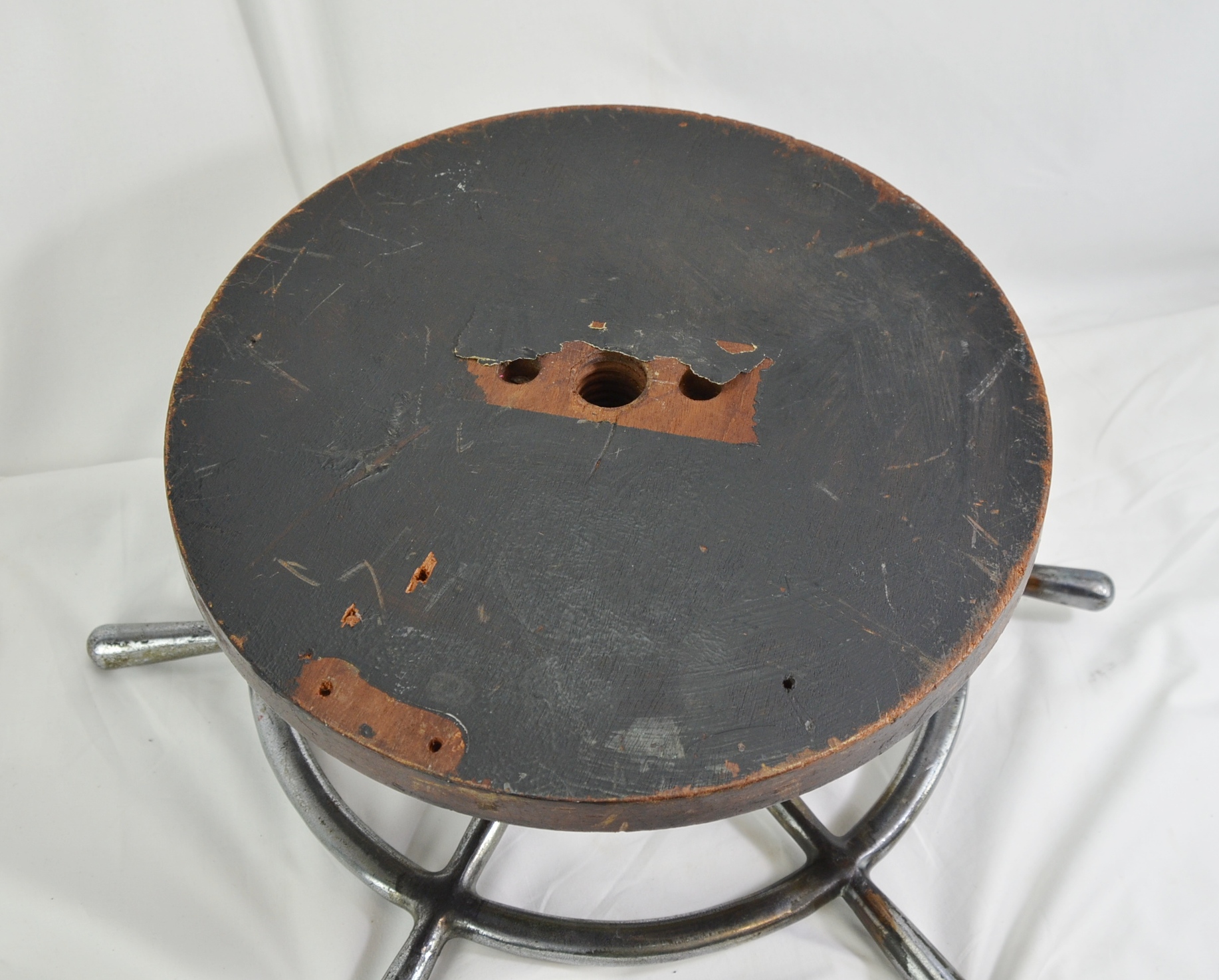 WW1 Period Submarine HMS C3 Torpedo Loading Wheel - Image 7