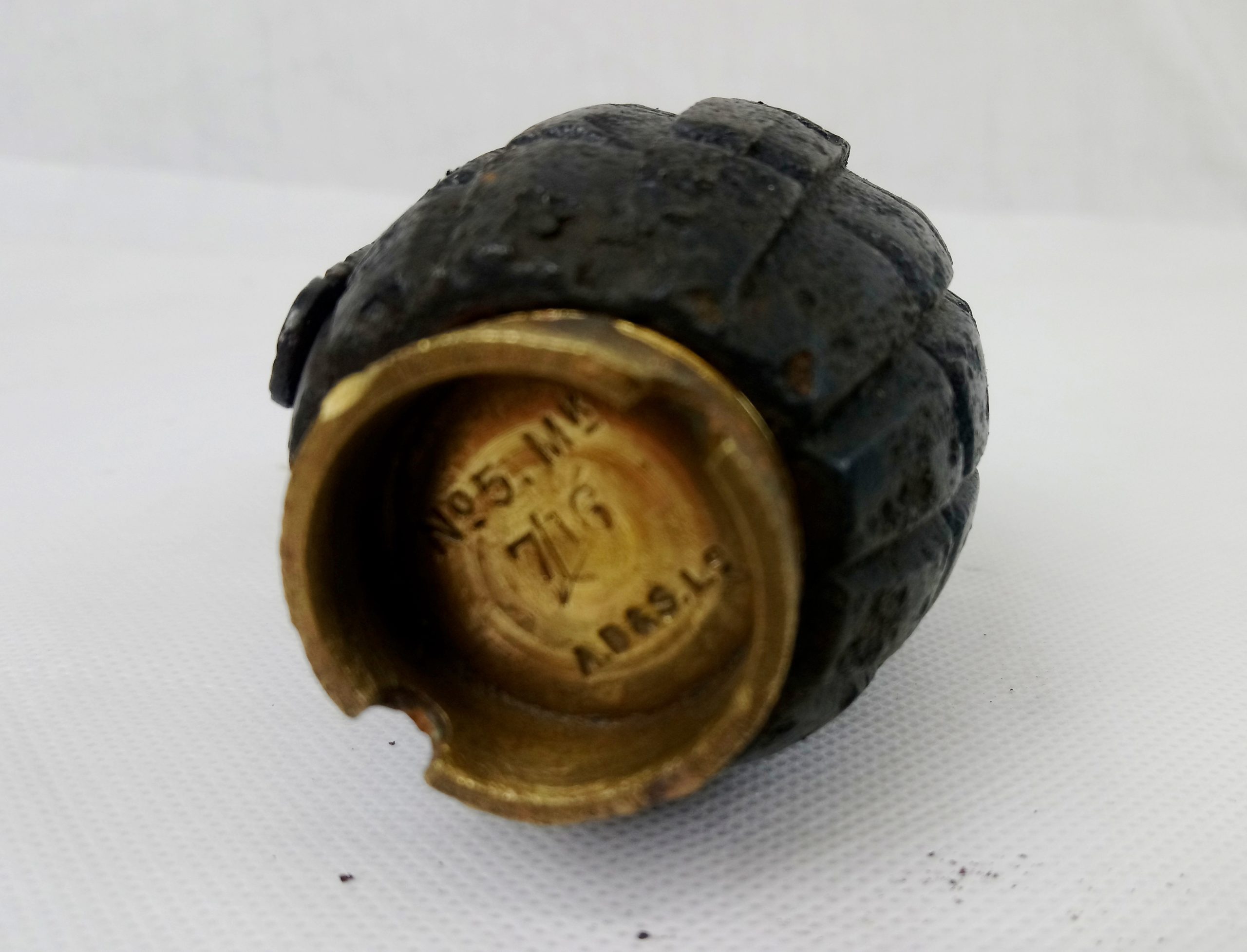 Inert WW1 1916 Mills Bomb Grenade No 5 Mk 1 #3 - Image 2