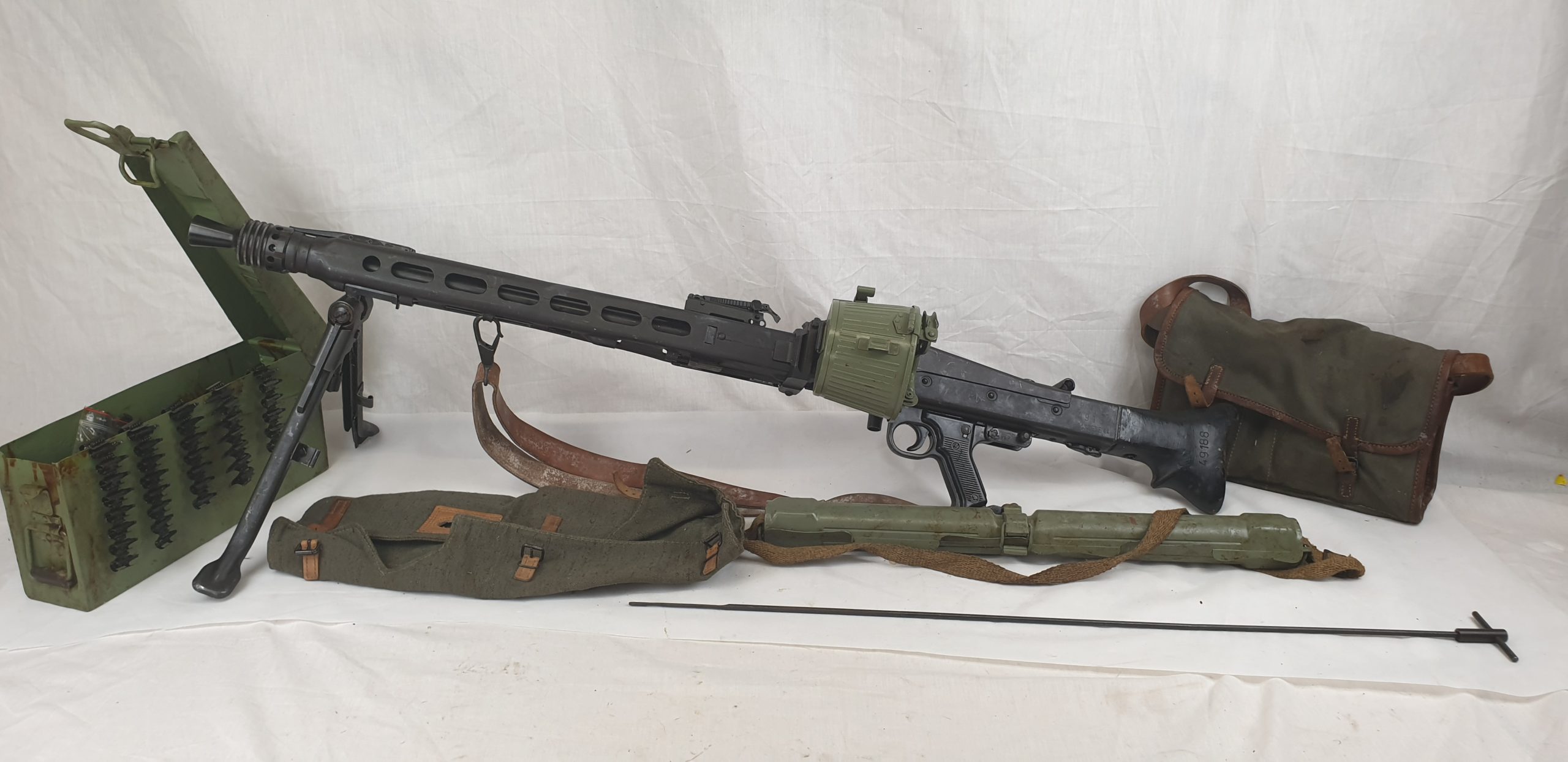 Post-War Yugoslav MG53 Machine Gun and Full Kit - Image 3
