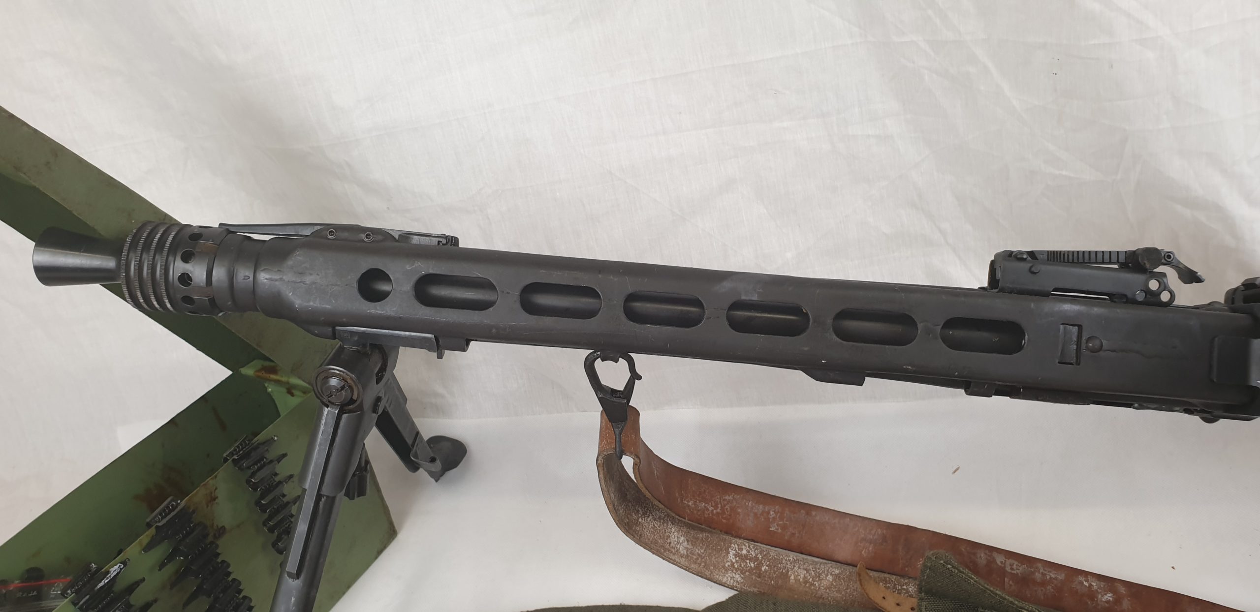 Post-War Yugoslav MG53 Machine Gun and Full Kit - Image 11