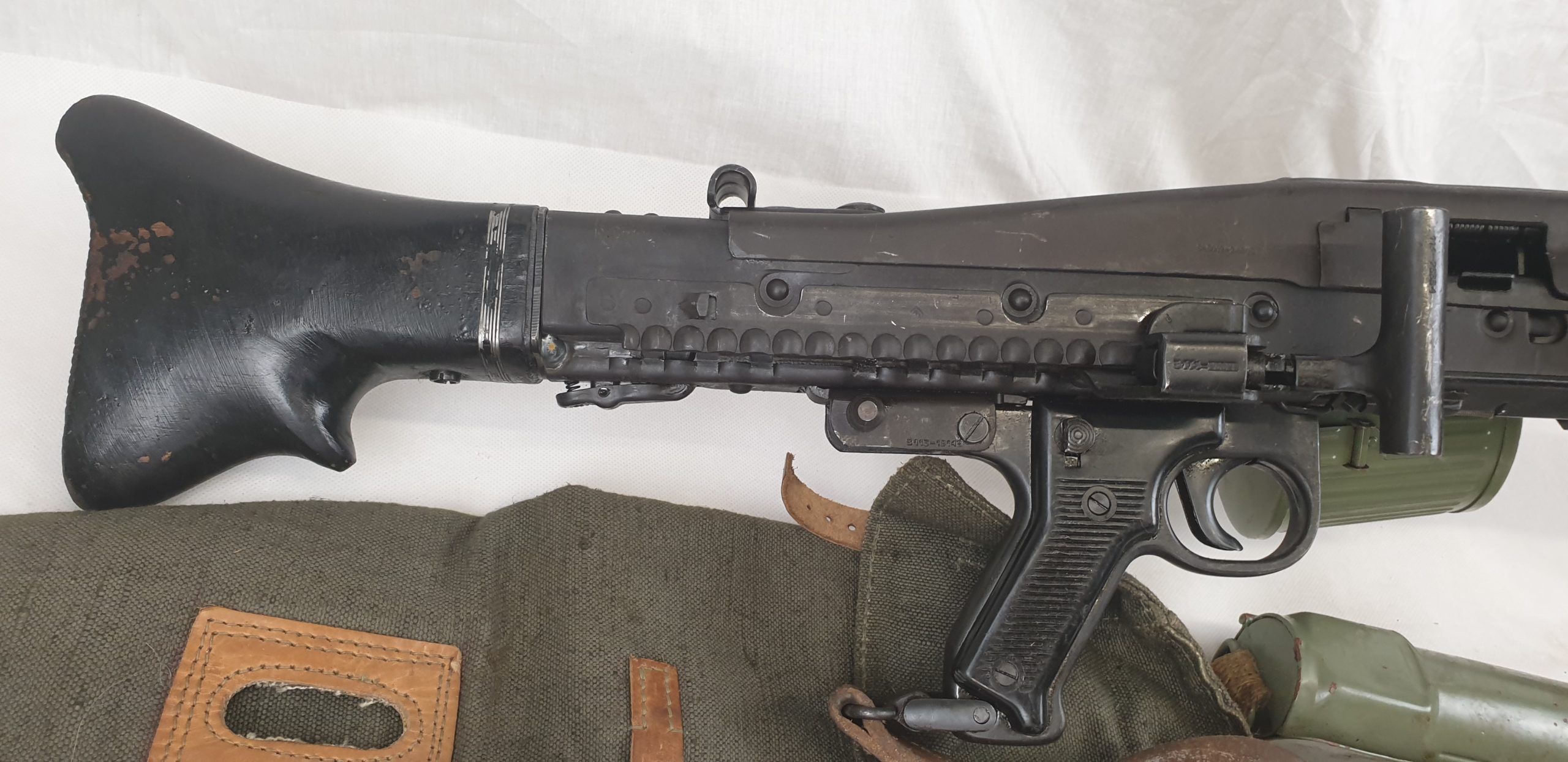 Post-War Yugoslav MG53 Machine Gun and Full Kit - Image 20