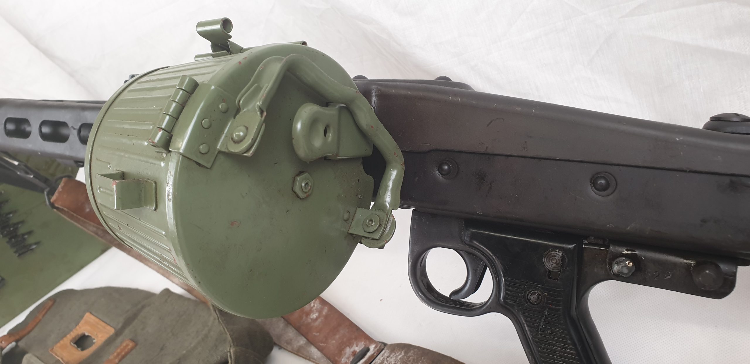 Post-War Yugoslav MG53 Machine Gun and Full Kit - Image 5