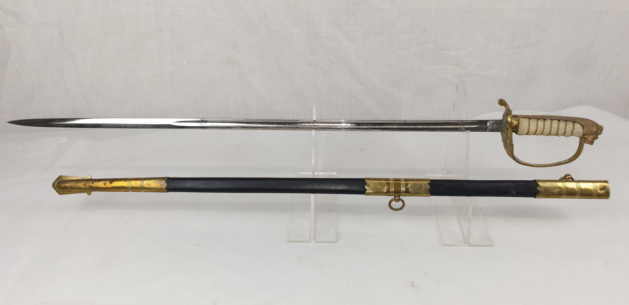 WW1 Period George V Royal Navy Sword With EIIR Grip - Image 2
