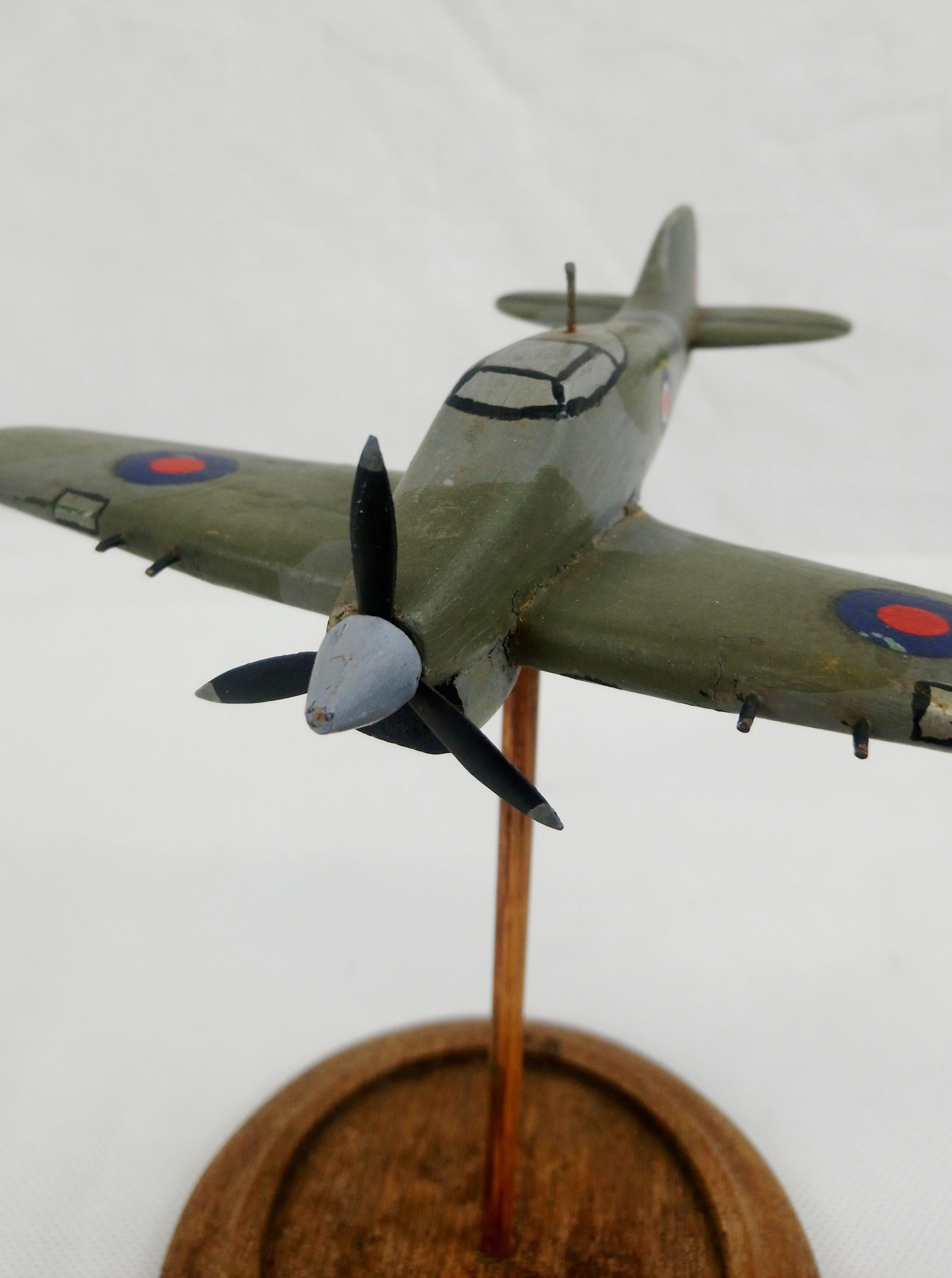 WW2 Era Model Of An RAF Hawker Typhoon Fighter On Stand - Image 5