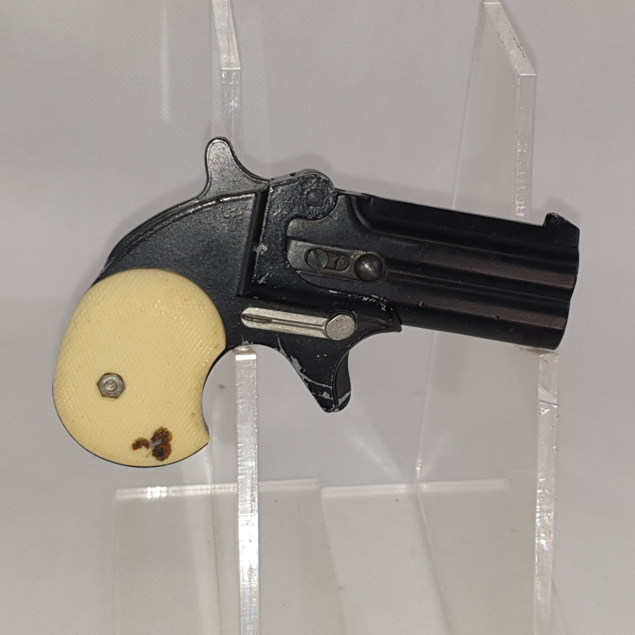 Blankfire Derringer in .22 Short Caps By Umarex - Image 2