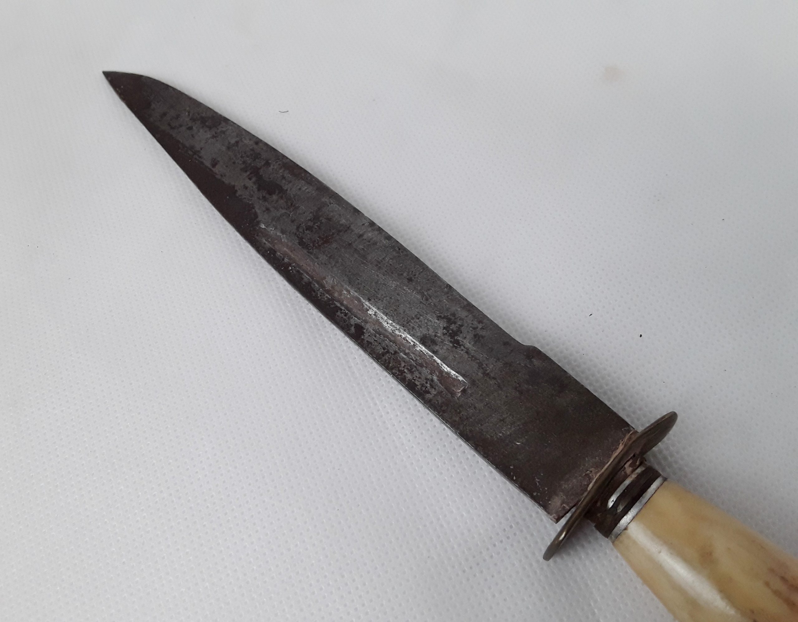Mid 20th Century Bone Handled Hunting Knife And Leather Scabbard - Image 2