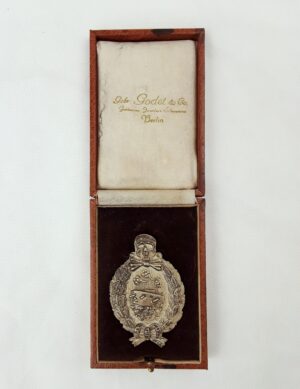 Private Purchase WW1 German Tank Memorial Badge In Original Case