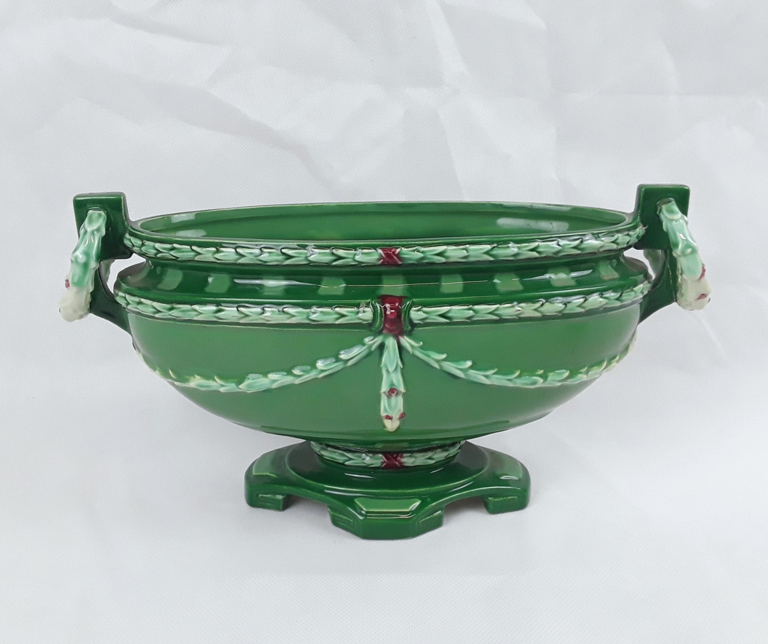 Circa 1910 Eichwald Secessionist Art Nouveau Majolica Centrepiece Vase