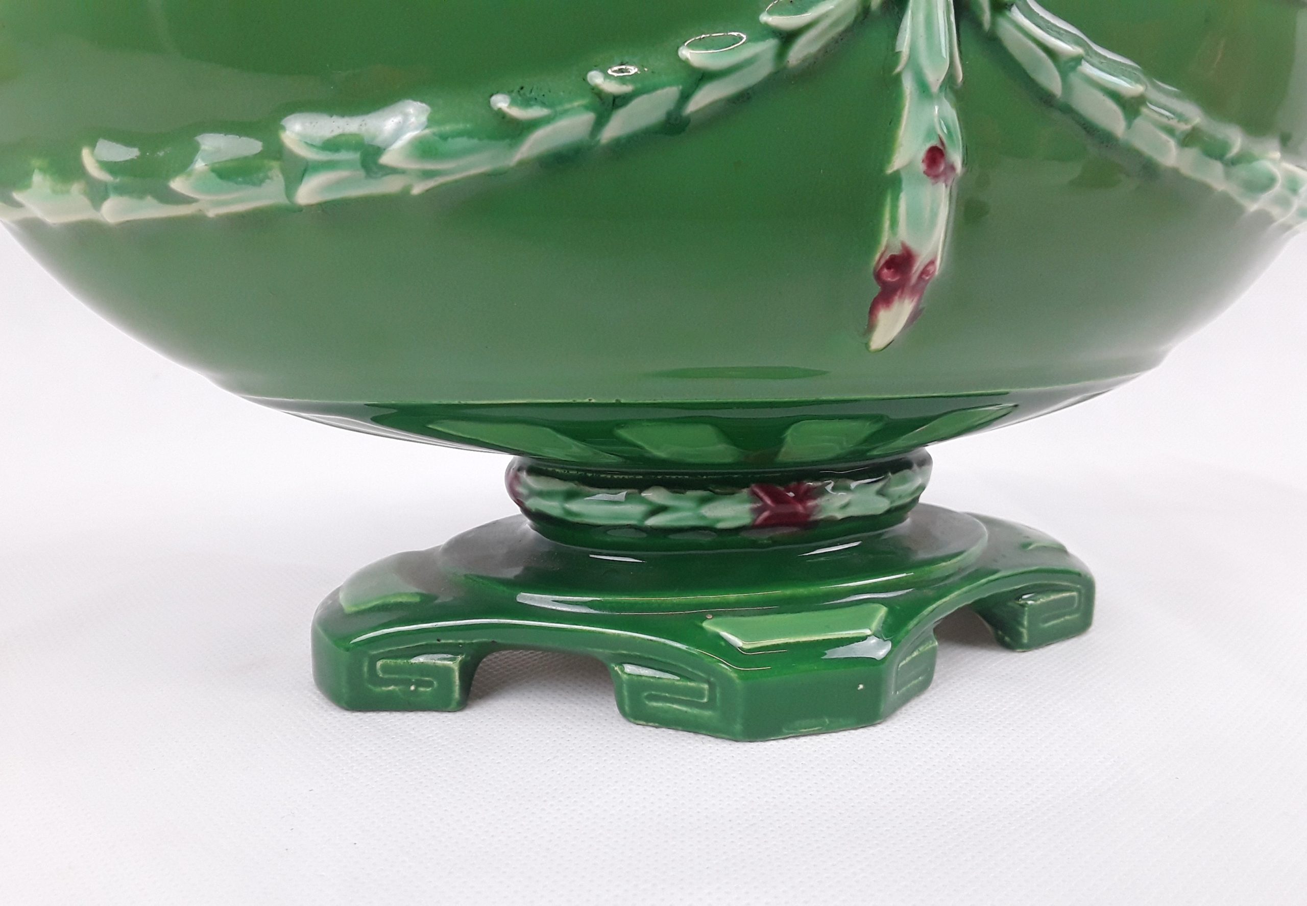 Circa 1910 Eichwald Secessionist Art Nouveau Majolica Centrepiece Vase - Image 6