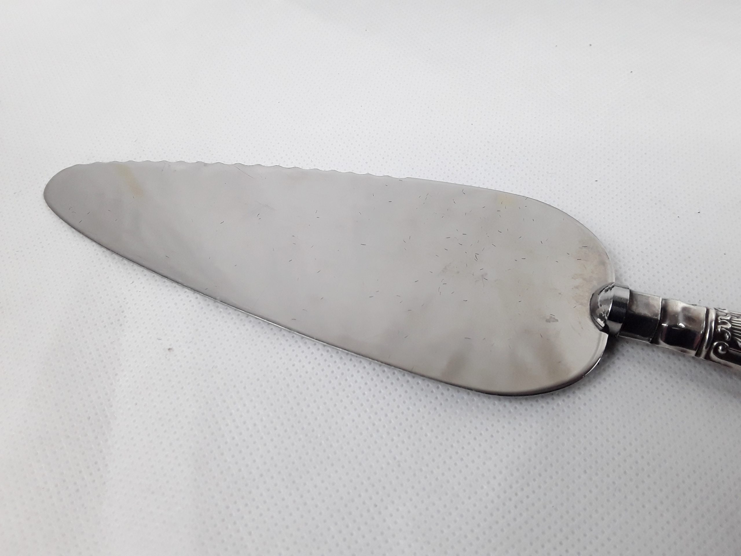 Sheffield 1965 Sterling Silver Handled Cake Slice Server - Image 6