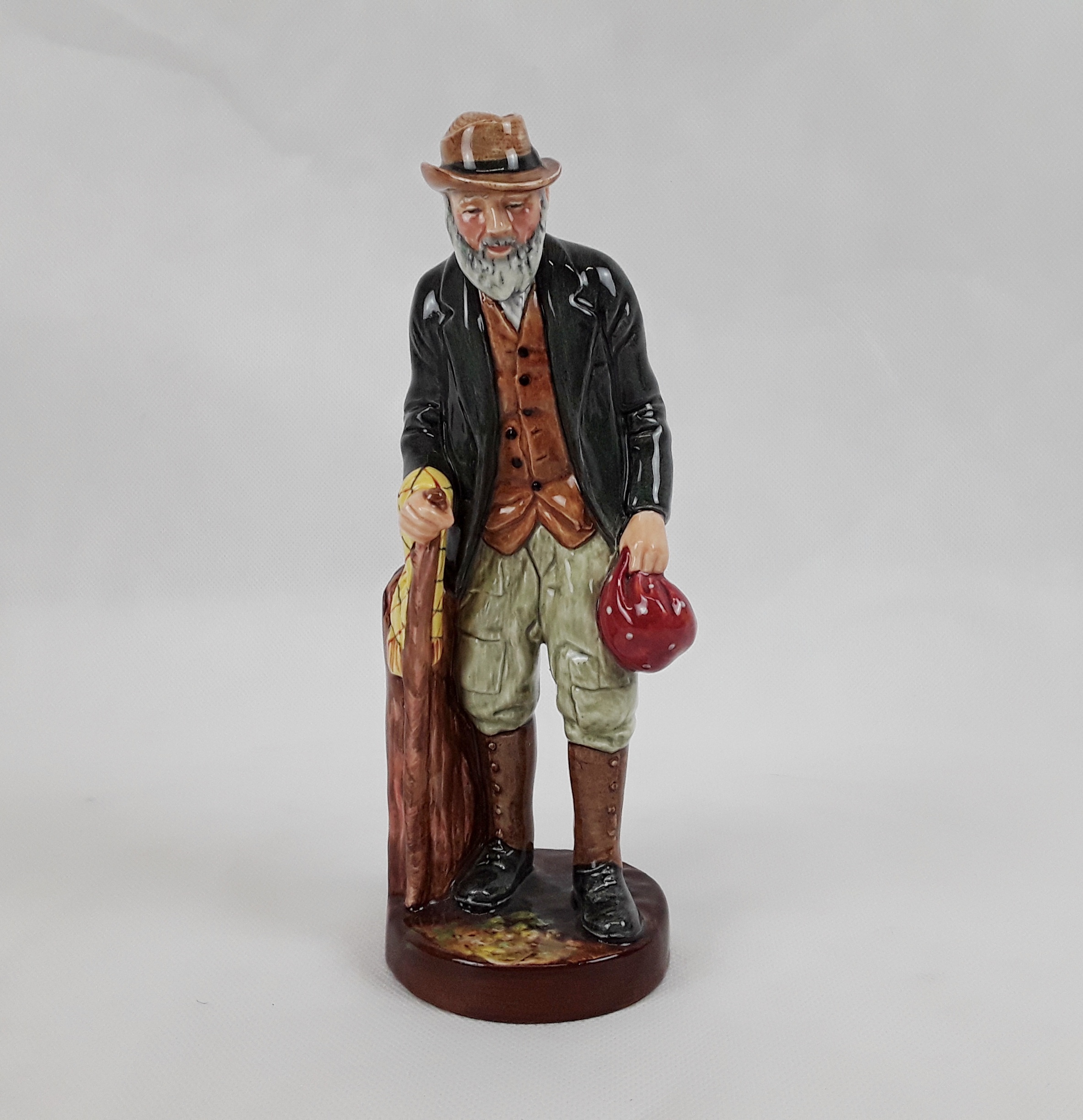 Royal Doulton Figurine The Gaffer HN2053
