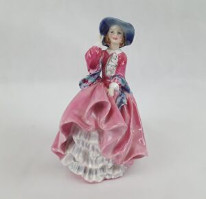 Royal Doulton Figurine Top O’ The Hill HN1849