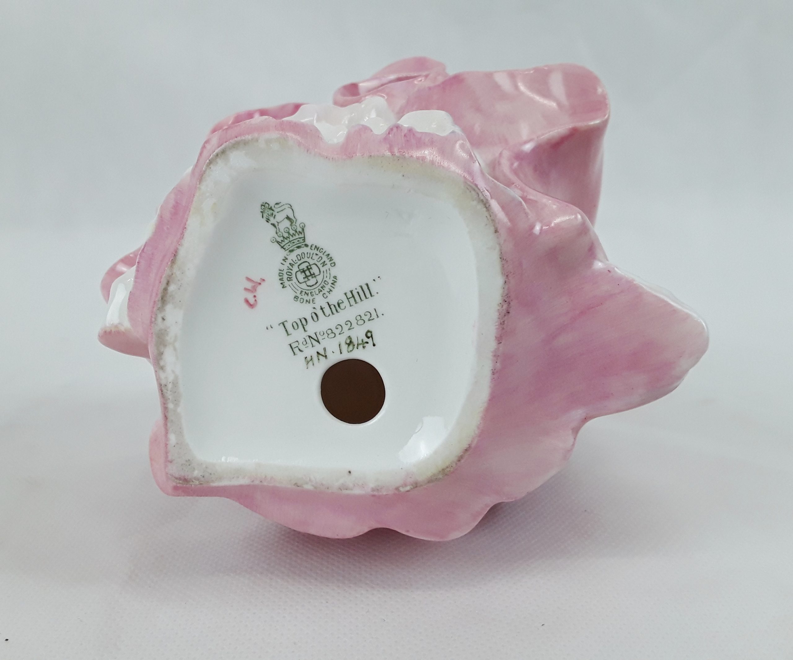 Royal Doulton Figurine Top O’ The Hill HN1849 - Image 4