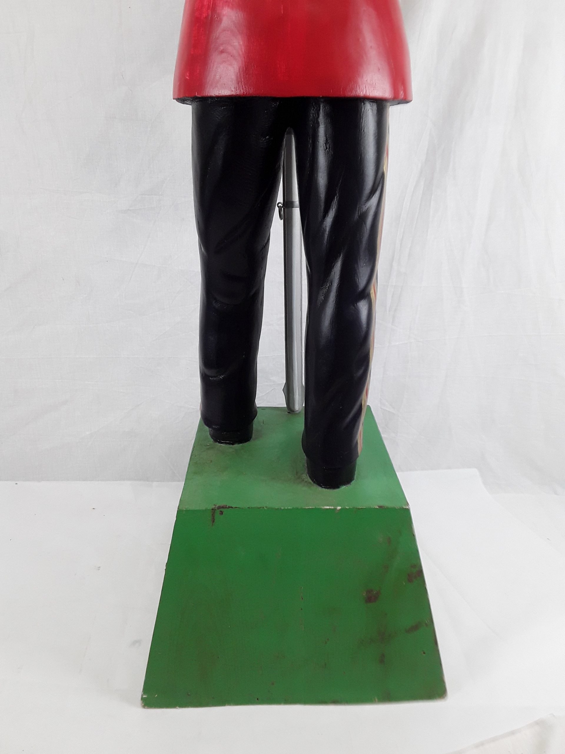 Hand Carved Statue Of A Victorian British Officer - The Buffs - Image 10