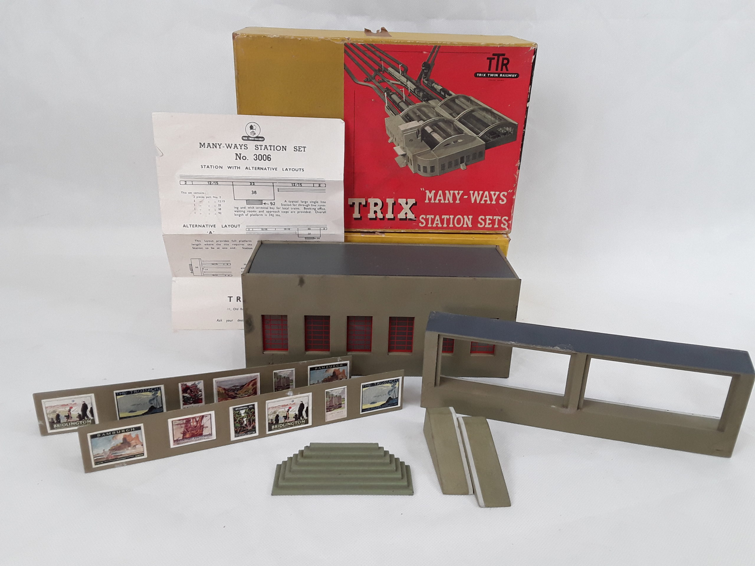 Trix Twin Railway Many Ways Station Set No. 3006