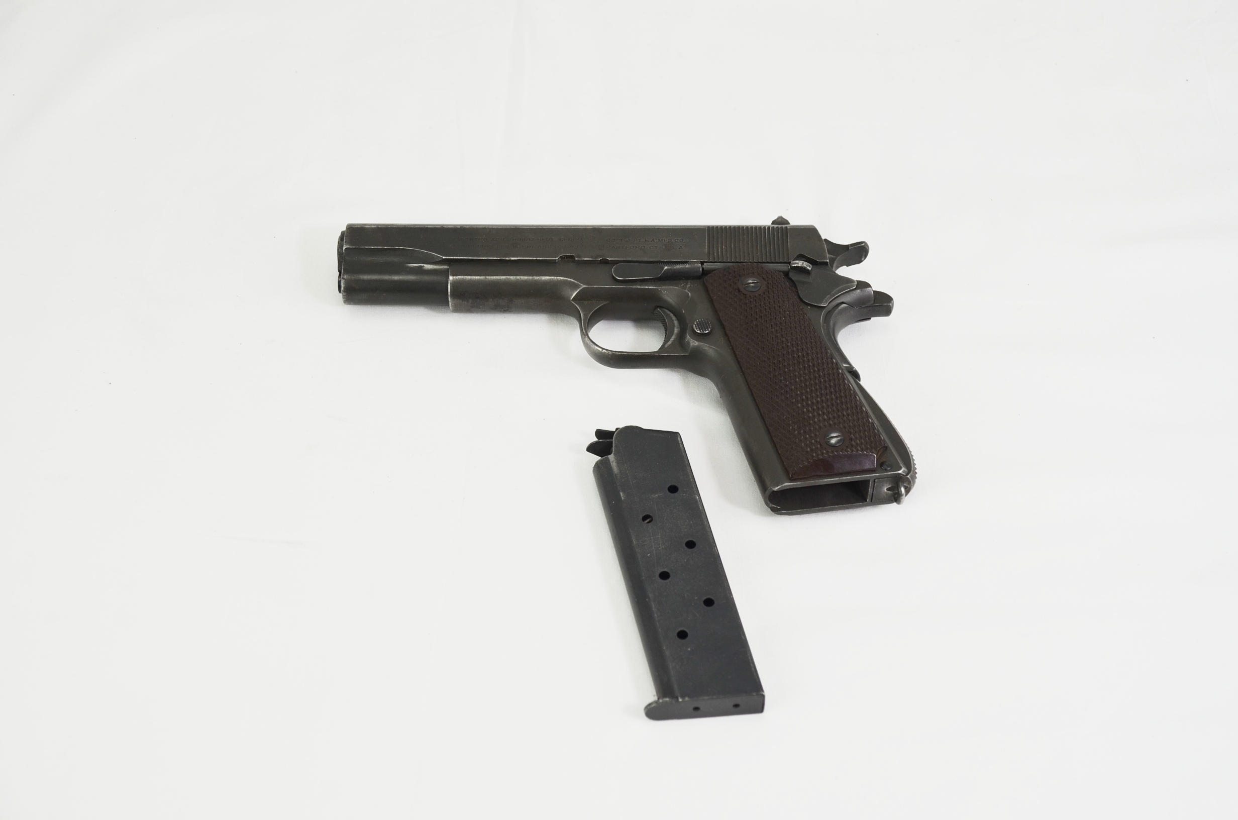 Original WW2 US Army Colt M1911A1 1943 - Image 7