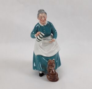Royal Doulton The Favourite HN2249