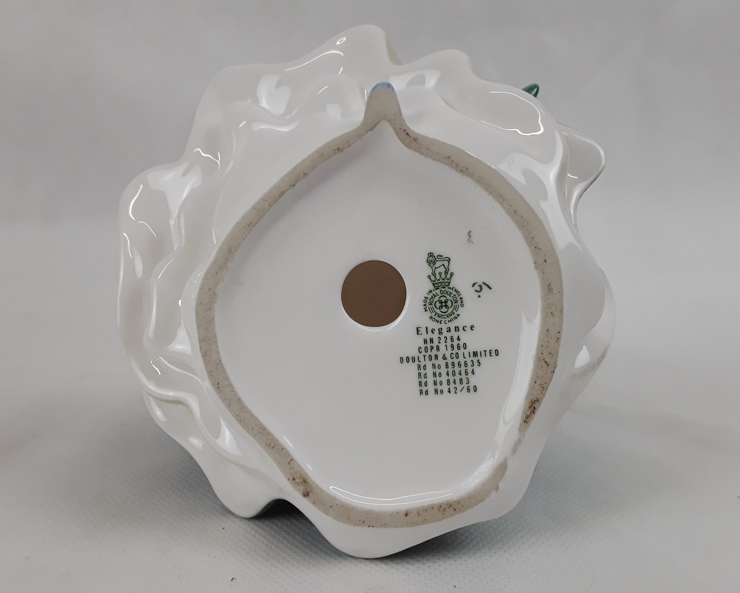 Royal Doulton Figurine Elegance HN2264 - Image 4