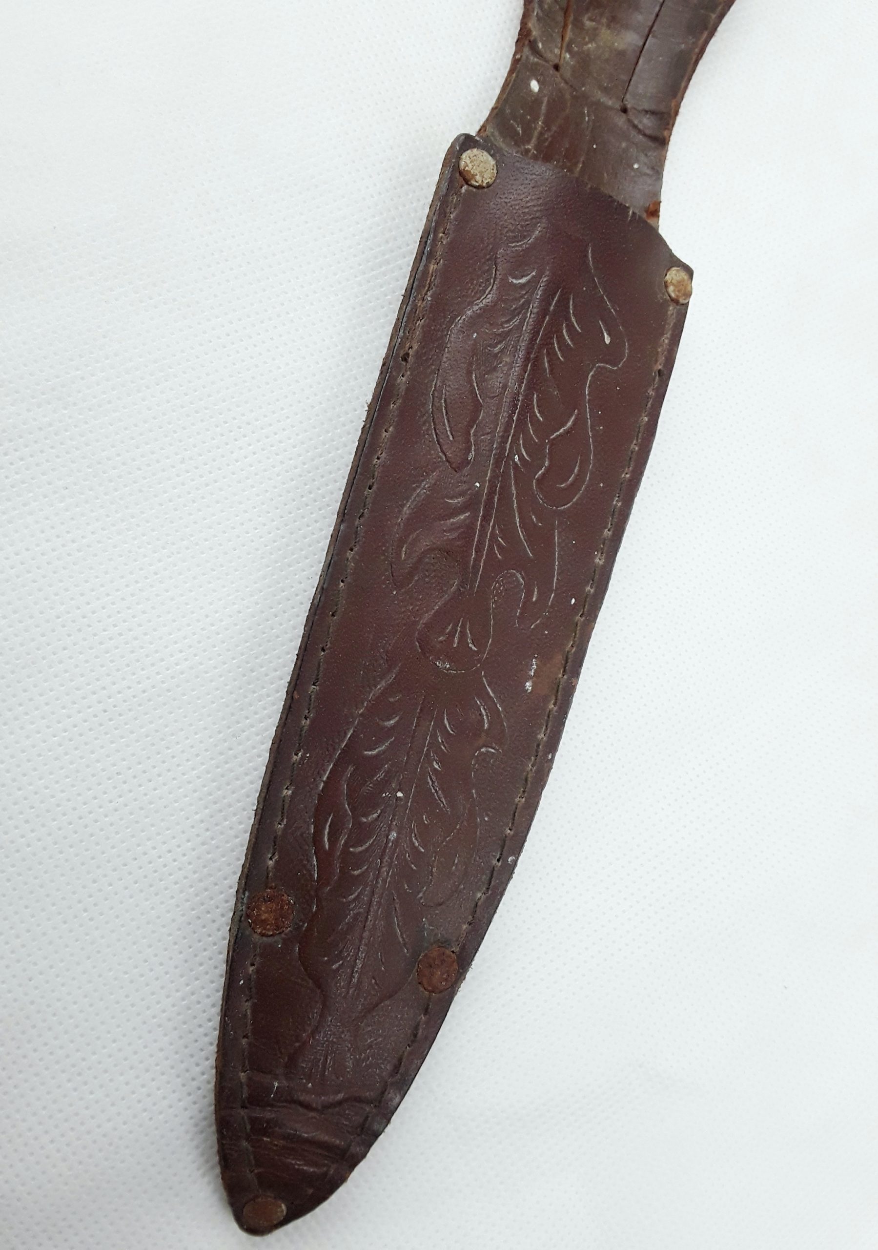Staghorn Hunting Knife With Leather Scabbard - Image 3