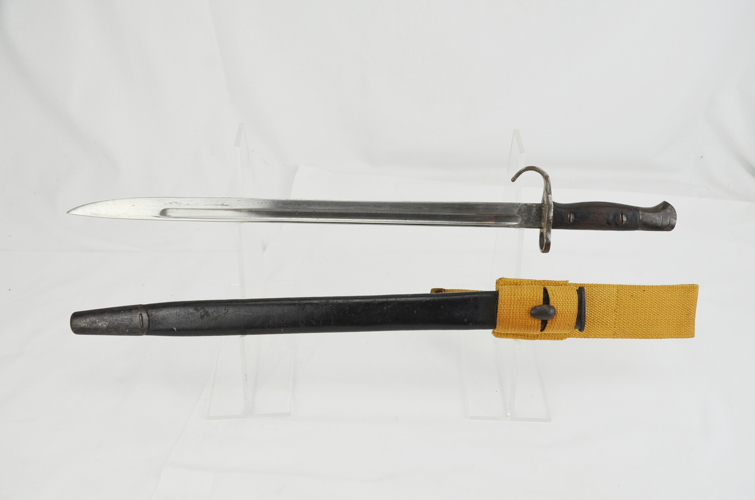 Extremely Rare 1907 Pattern Mk1 Hooked Quillon Bayonet by Sanderson - Image 2