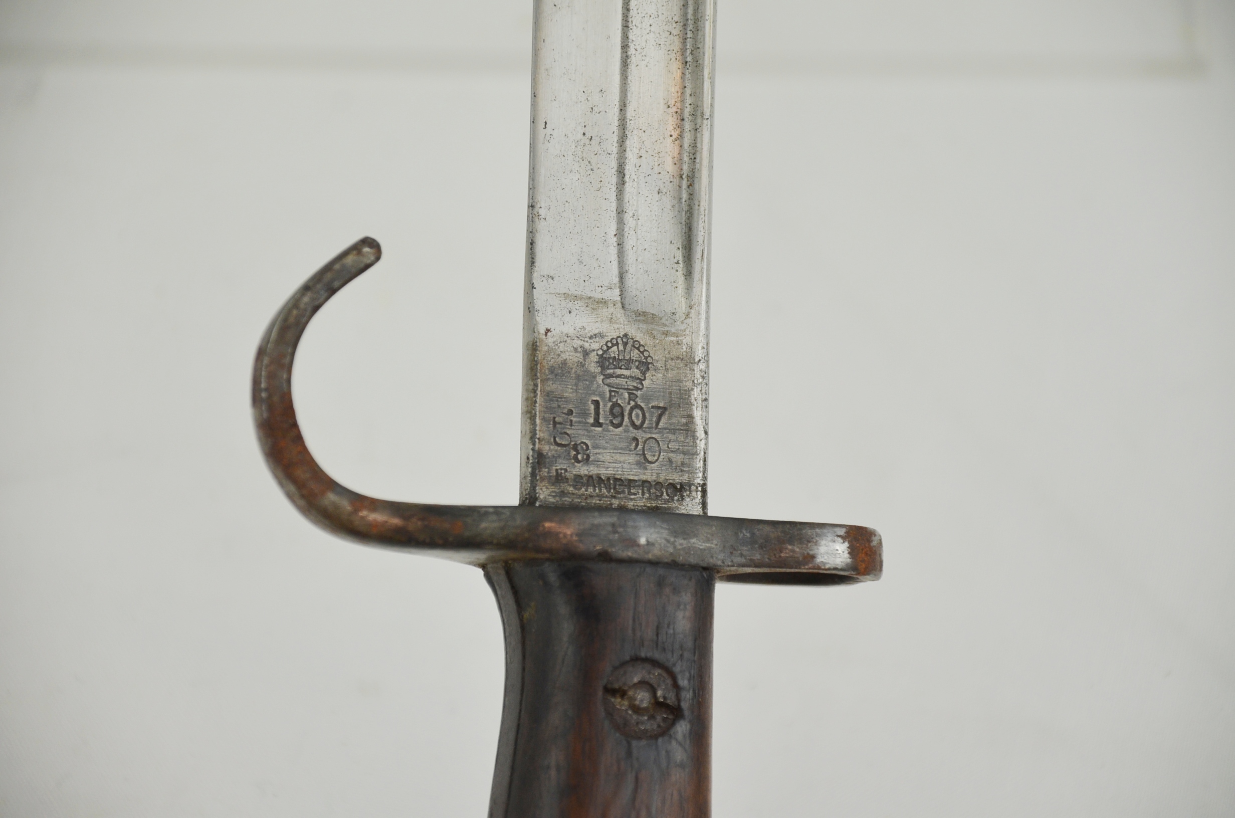 Extremely Rare 1907 Pattern Mk1 Hooked Quillon Bayonet by Sanderson - Image 12