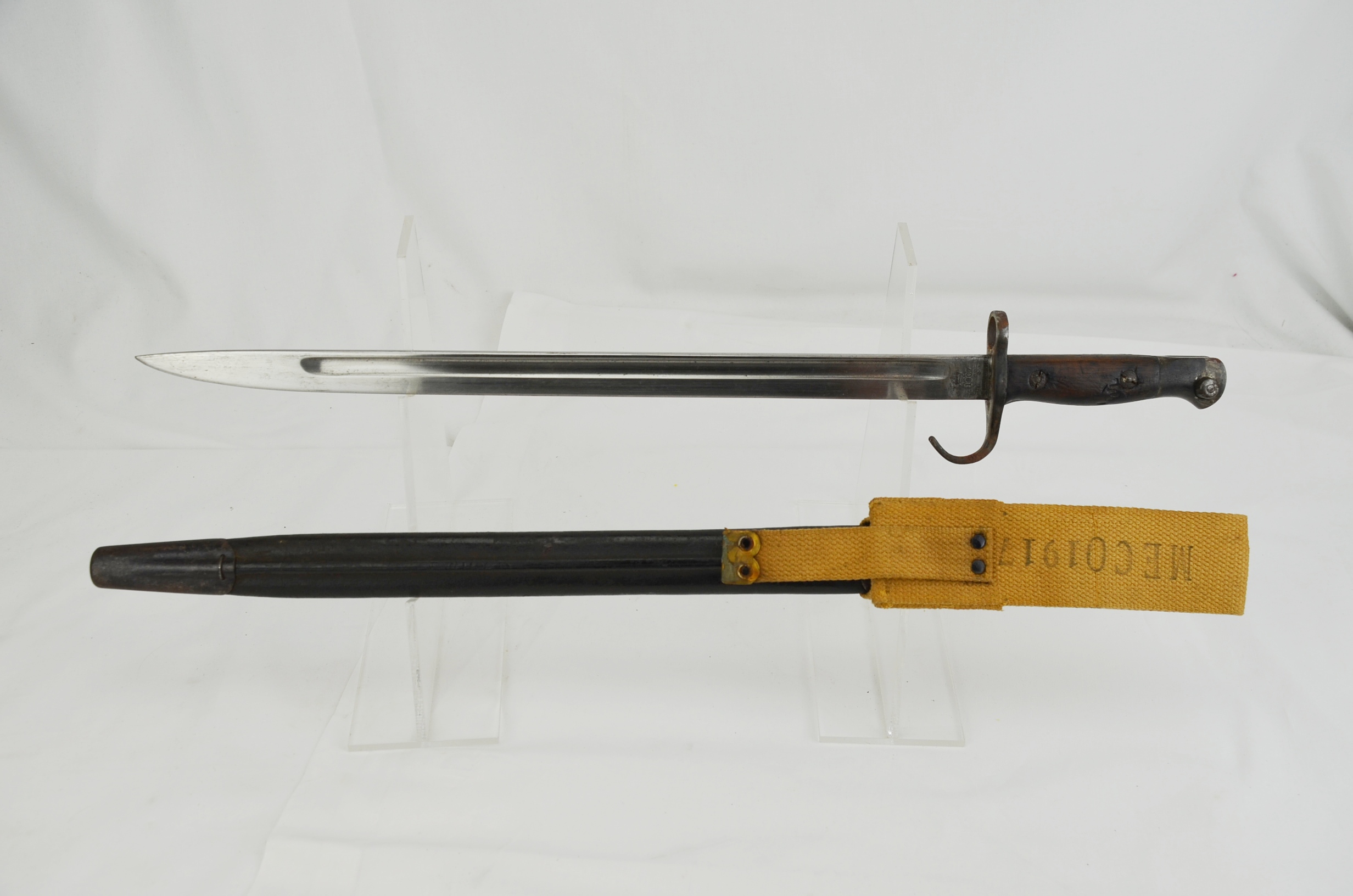 Extremely Rare 1907 Pattern Mk1 Hooked Quillon Bayonet by Sanderson