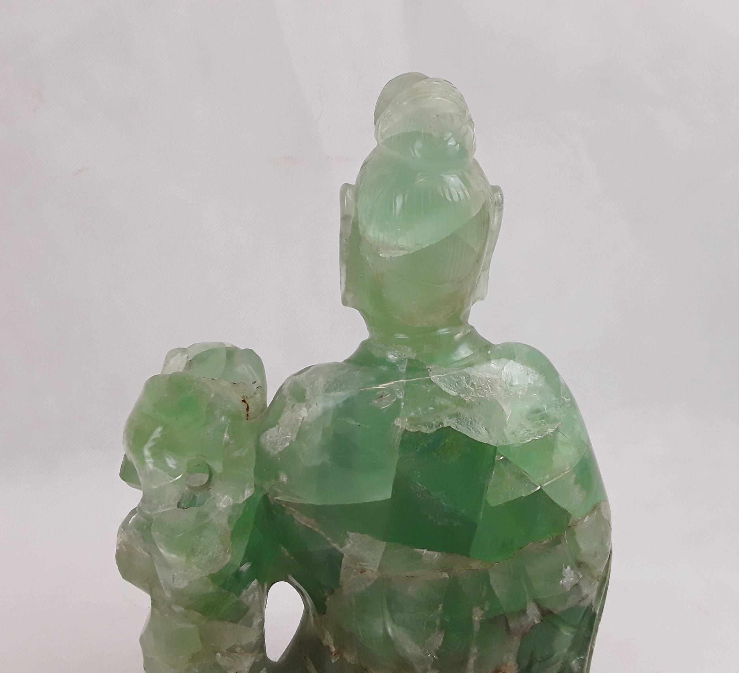 19th Century Chinese Qing Dynasty Fluorite Figure of Guanyin - Image 5