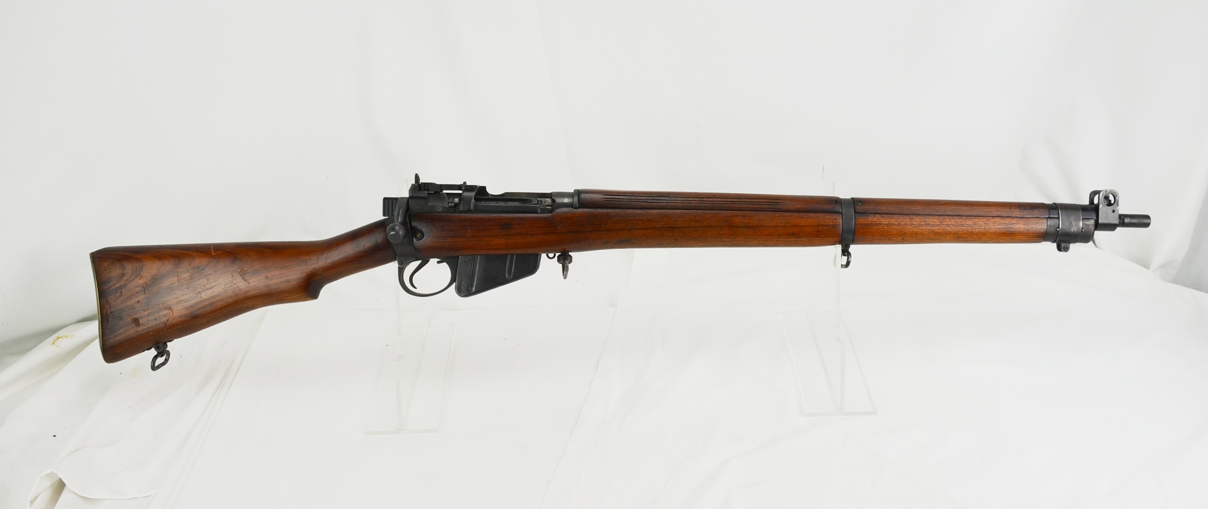 WW2 Period Lee-Enfield Rifle No.4 MK1
